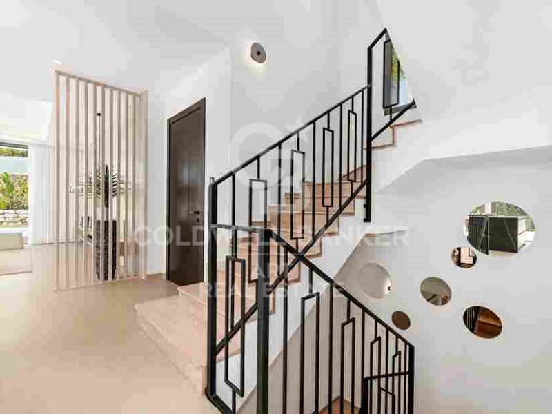 Marbella, Andalusia, ES, 4 Bedrooms Bedrooms, ,4 BathroomsBathrooms,Residential,For Sale,1793222