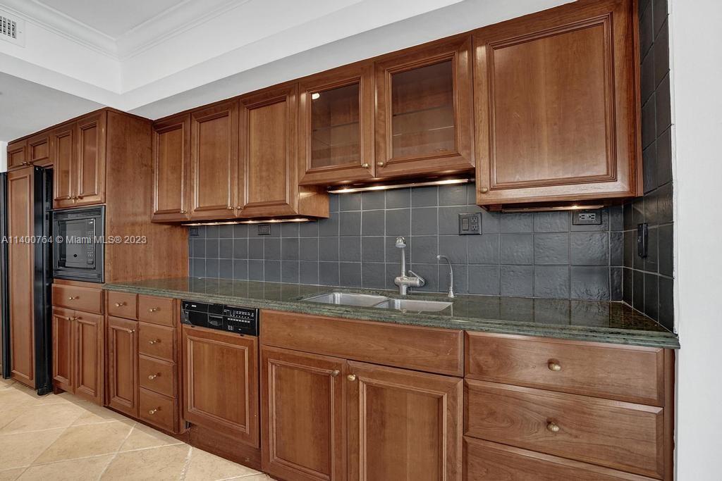 19667 Turnberry Way Unit 26B, Aventura, Florida, 33180, United States, 2 Bedrooms Bedrooms, ,2 BathroomsBathrooms,Residential,For Sale,19667 Turnberry Way Unit 26B,1612538