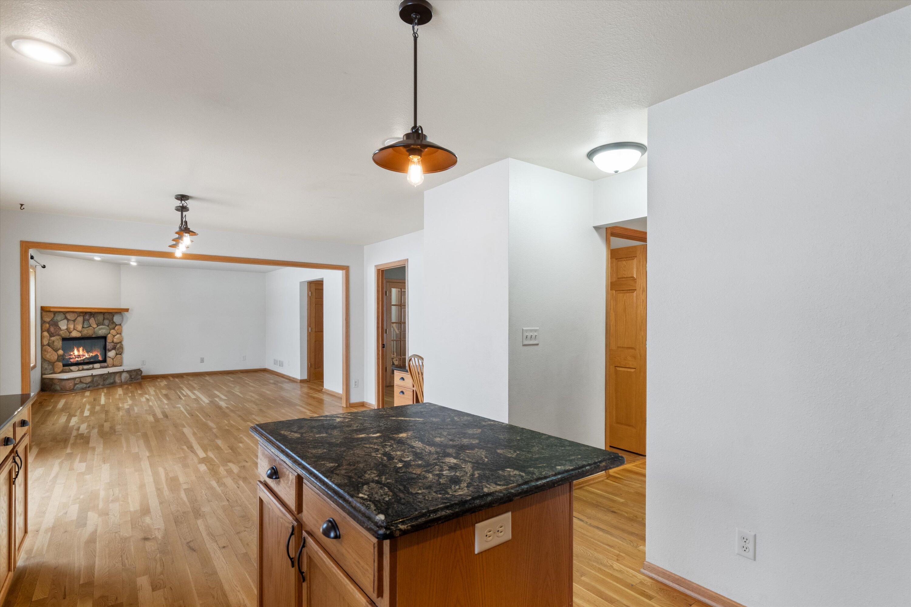 Oak Creek, Wisconsin, 53154, United States, 4 Bedrooms Bedrooms, ,4 BathroomsBathrooms,Residential,For Sale,2007520