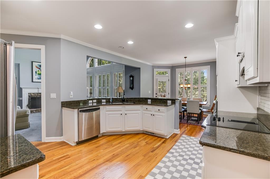 Gainesville, Georgia, 30506, United States, 4 Bedrooms Bedrooms, ,4 BathroomsBathrooms,Residential,For Sale,1938316