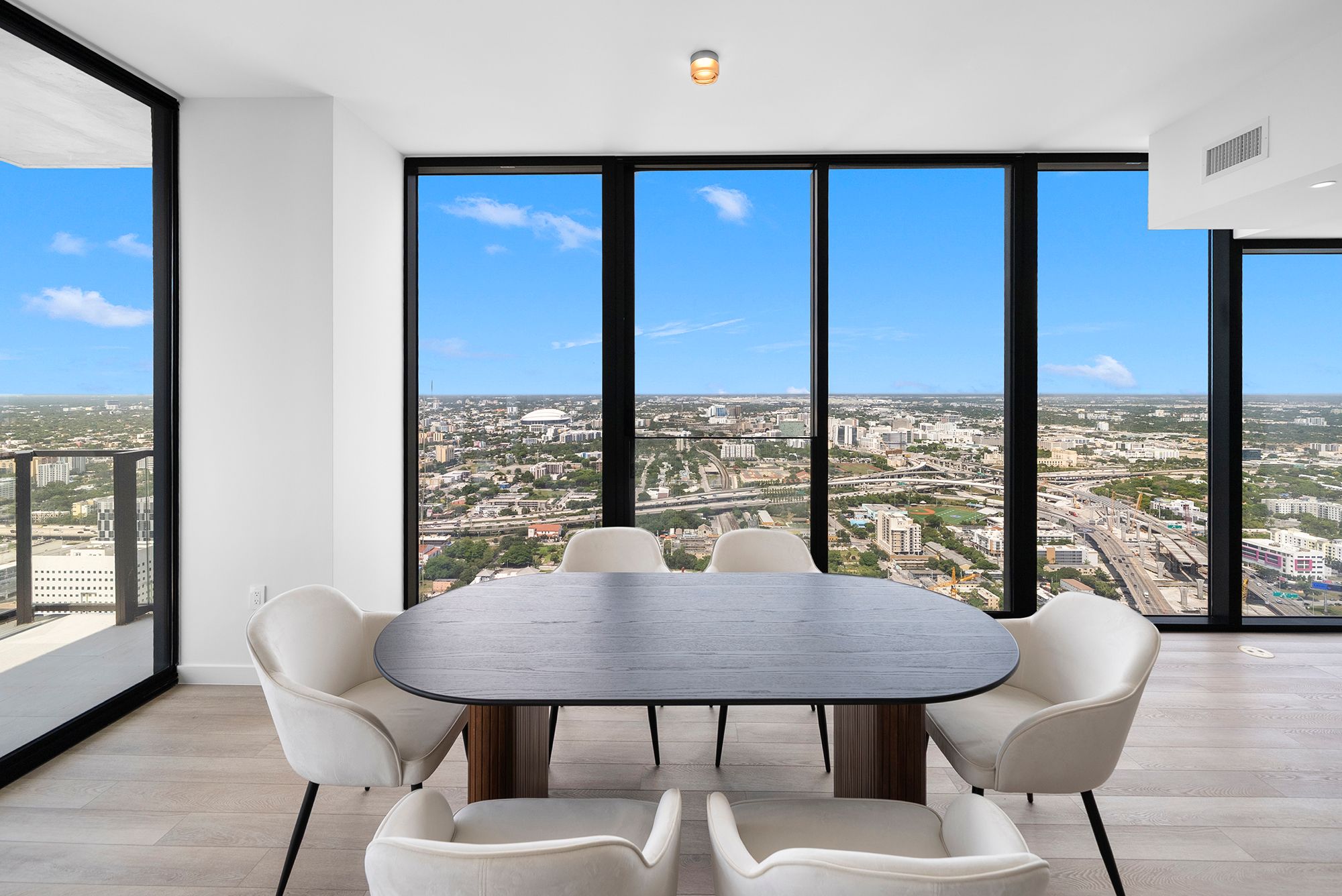  20 NE 11 Street, Miami Beach, FL, 33139 - 物件實景