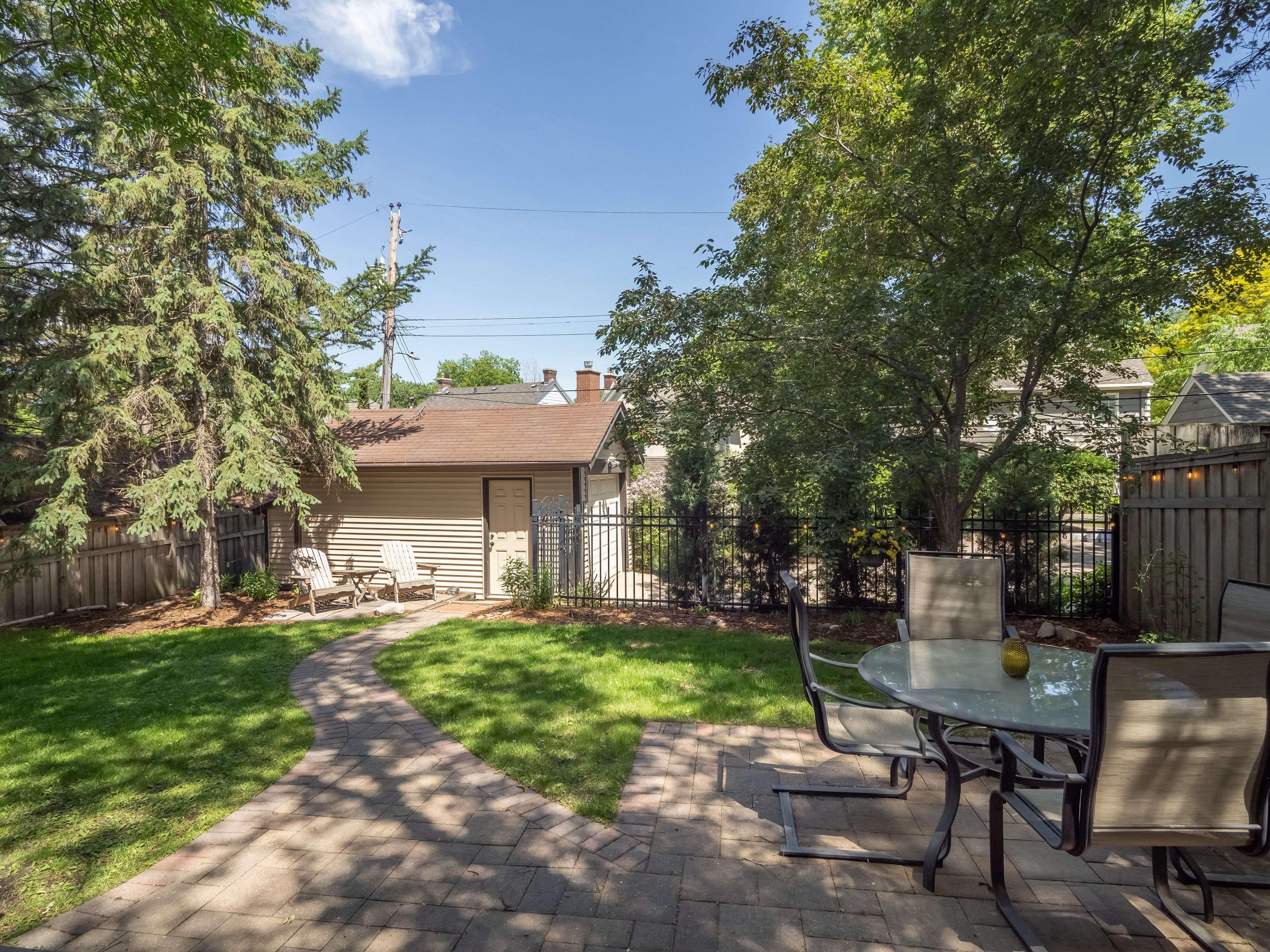 Renovated Lynnhurst Charmer Near Minnehaha Parkway - 物件實景
