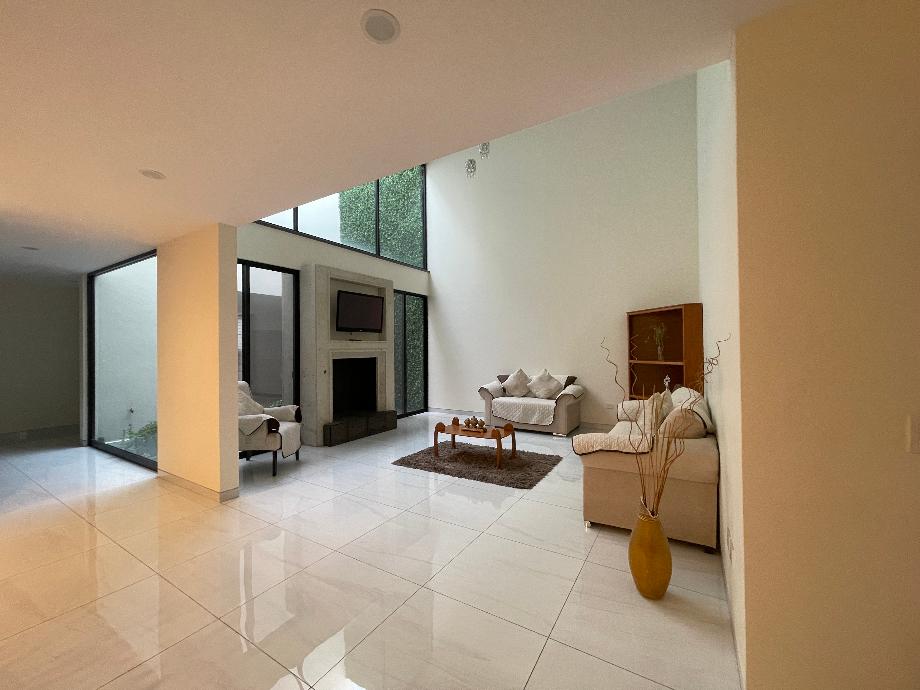 Aguascalientes, Aguascalientes, 20159, Mexico, 5 Bedrooms Bedrooms, ,5 BathroomsBathrooms,Residential,For Sale,1916946