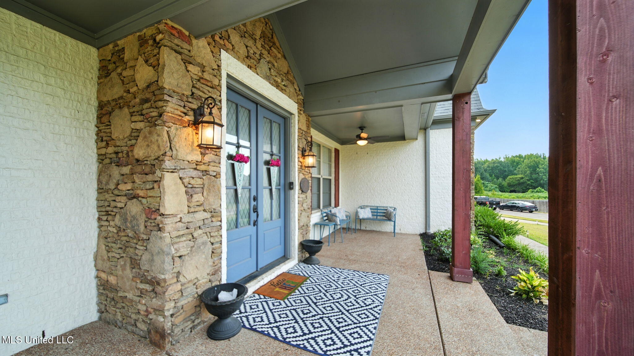 Hernando, Mississippi, 38632, United States, 4 Bedrooms Bedrooms, ,3 BathroomsBathrooms,Residential,For Sale,1978429