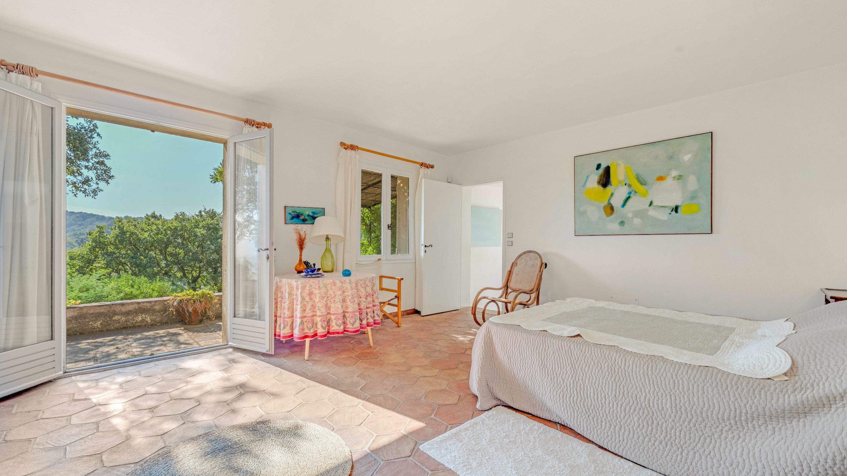  Provençal farmhouse with village view and sea glimpse for sale in Ramatuelle - 物件實景