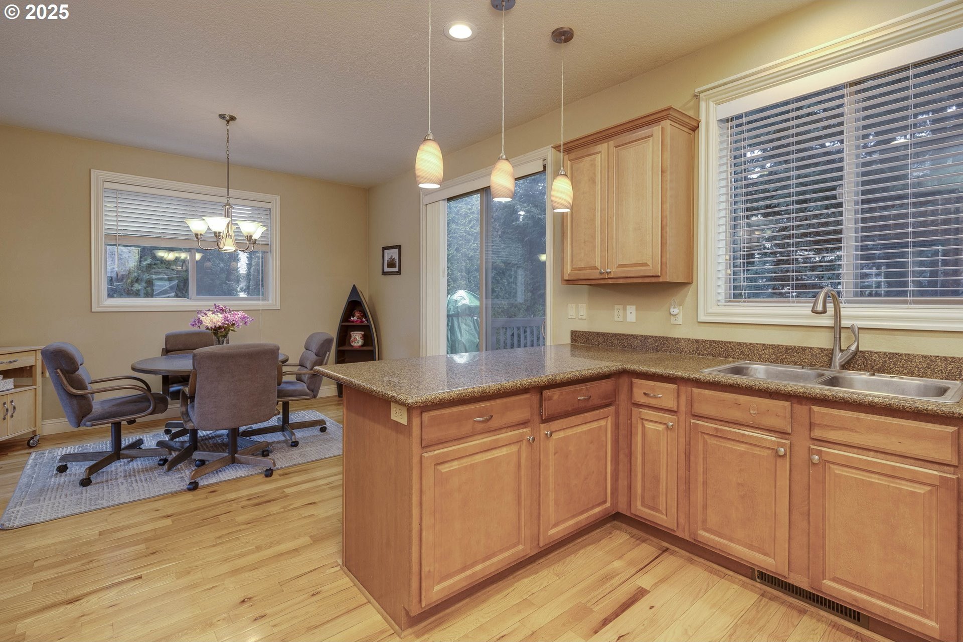 Salem, Oregon, 97306, United States, 4 Bedrooms Bedrooms, ,3 BathroomsBathrooms,Residential,For Sale,1739115