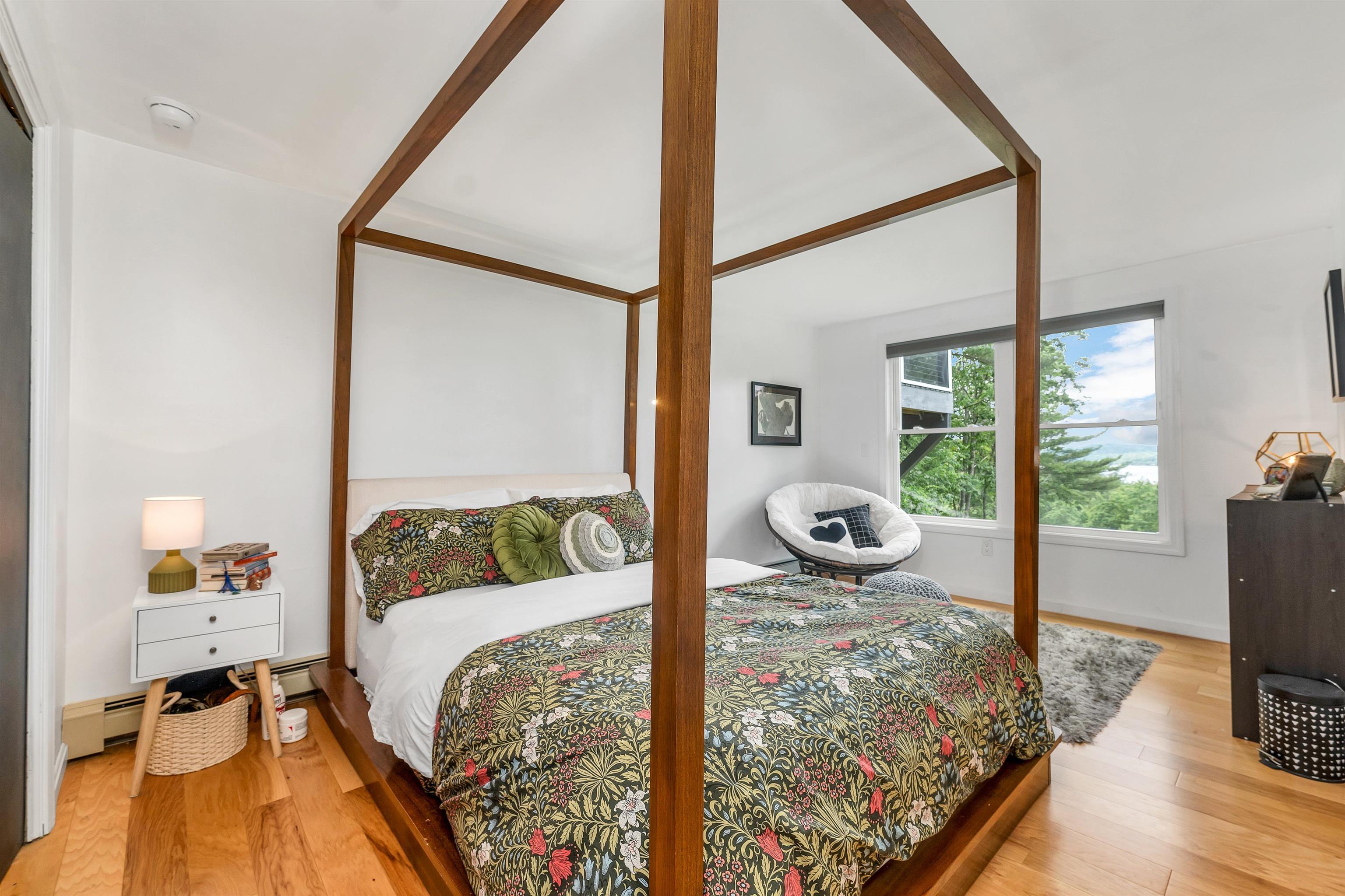 Meredith, New Hampshire, 03253, United States, 3 Bedrooms Bedrooms, ,2 BathroomsBathrooms,Residential,For Sale,1901230