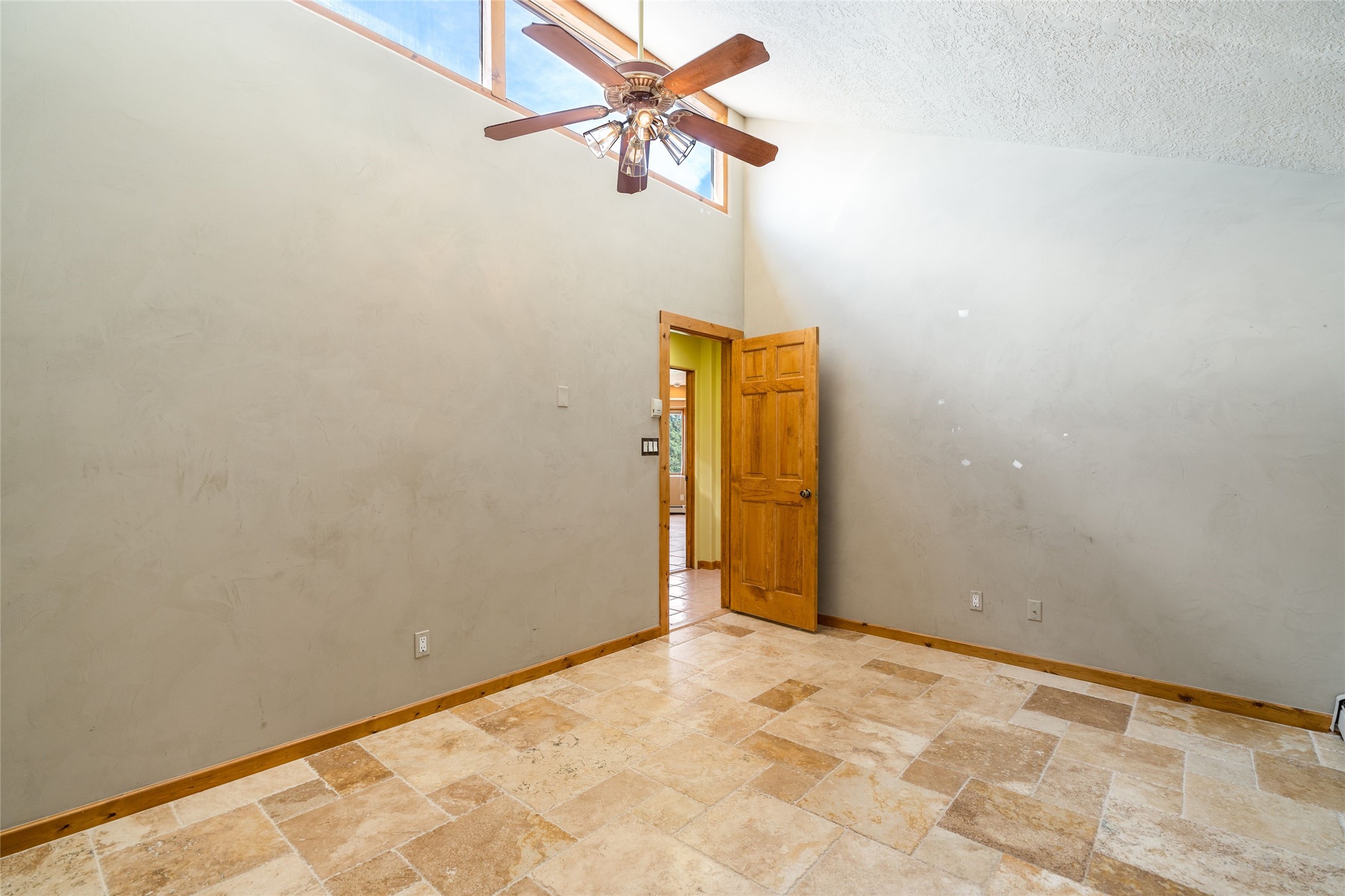  4 Montana Court - 物件實景