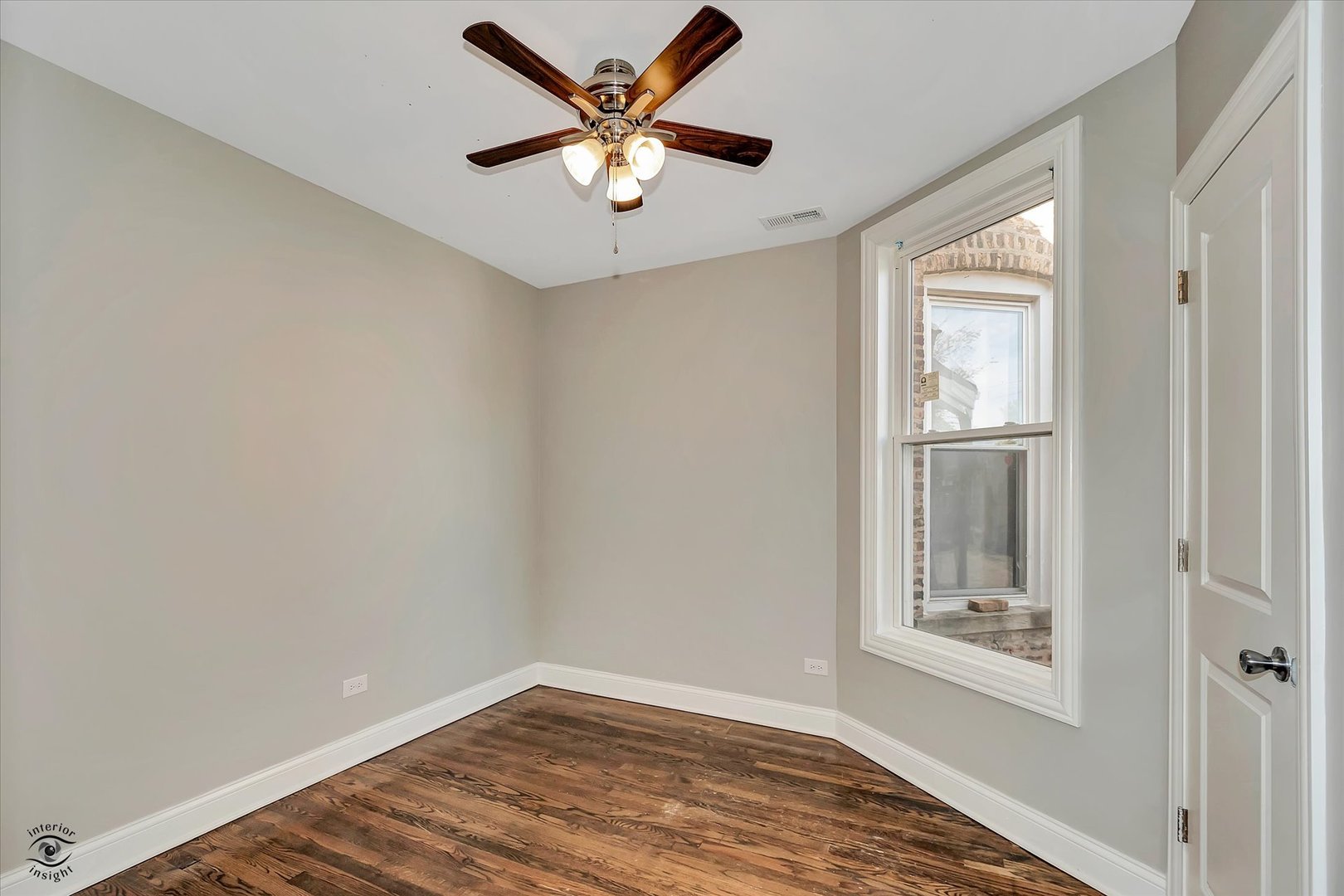 Chicago, Illinois, 60637, United States, 7 Bedrooms Bedrooms, ,3 BathroomsBathrooms,Residential,For Sale,1915108