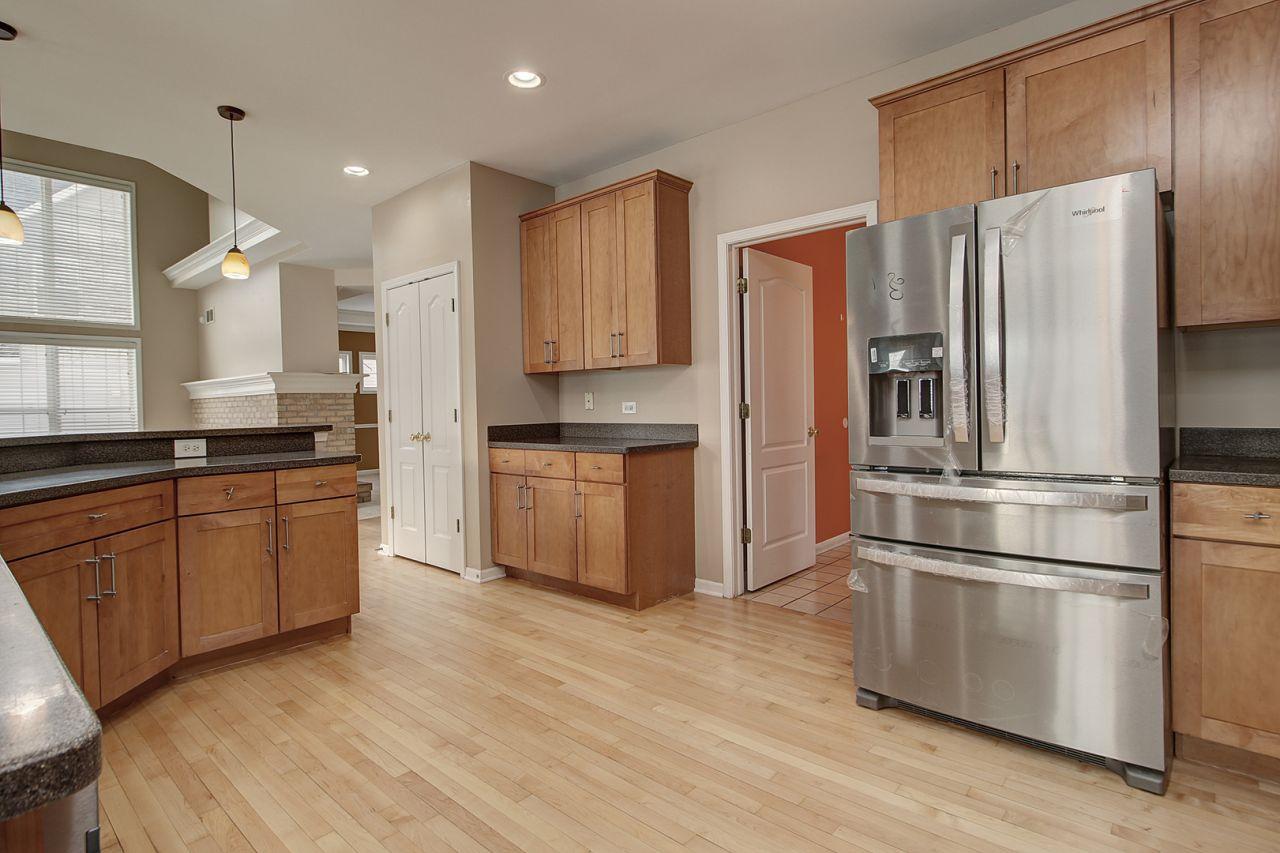Plainfield, Illinois, 60585, United States, 4 Bedrooms Bedrooms, ,3 BathroomsBathrooms,Residential,For Sale,1729371