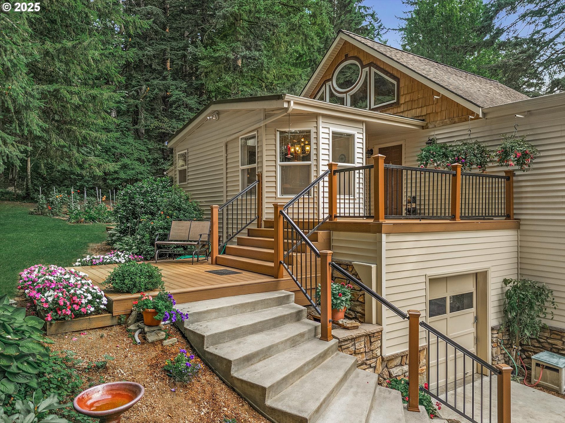 Sandy, Oregon, 97055, United States, 4 Bedrooms Bedrooms, ,3 BathroomsBathrooms,Residential,For Sale,1937237
