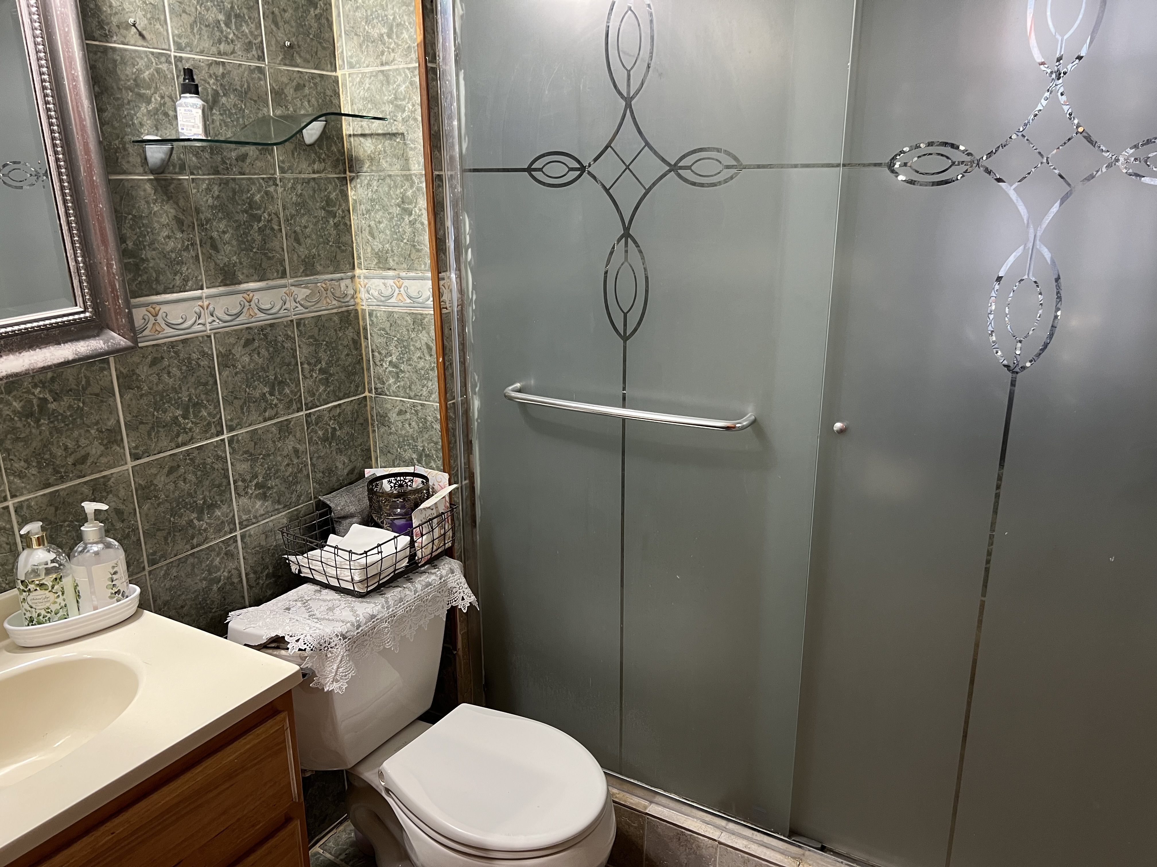 Jamaica, New York, 11434, United States, 3 Bedrooms Bedrooms, ,2 BathroomsBathrooms,Residential,For Sale,2010757