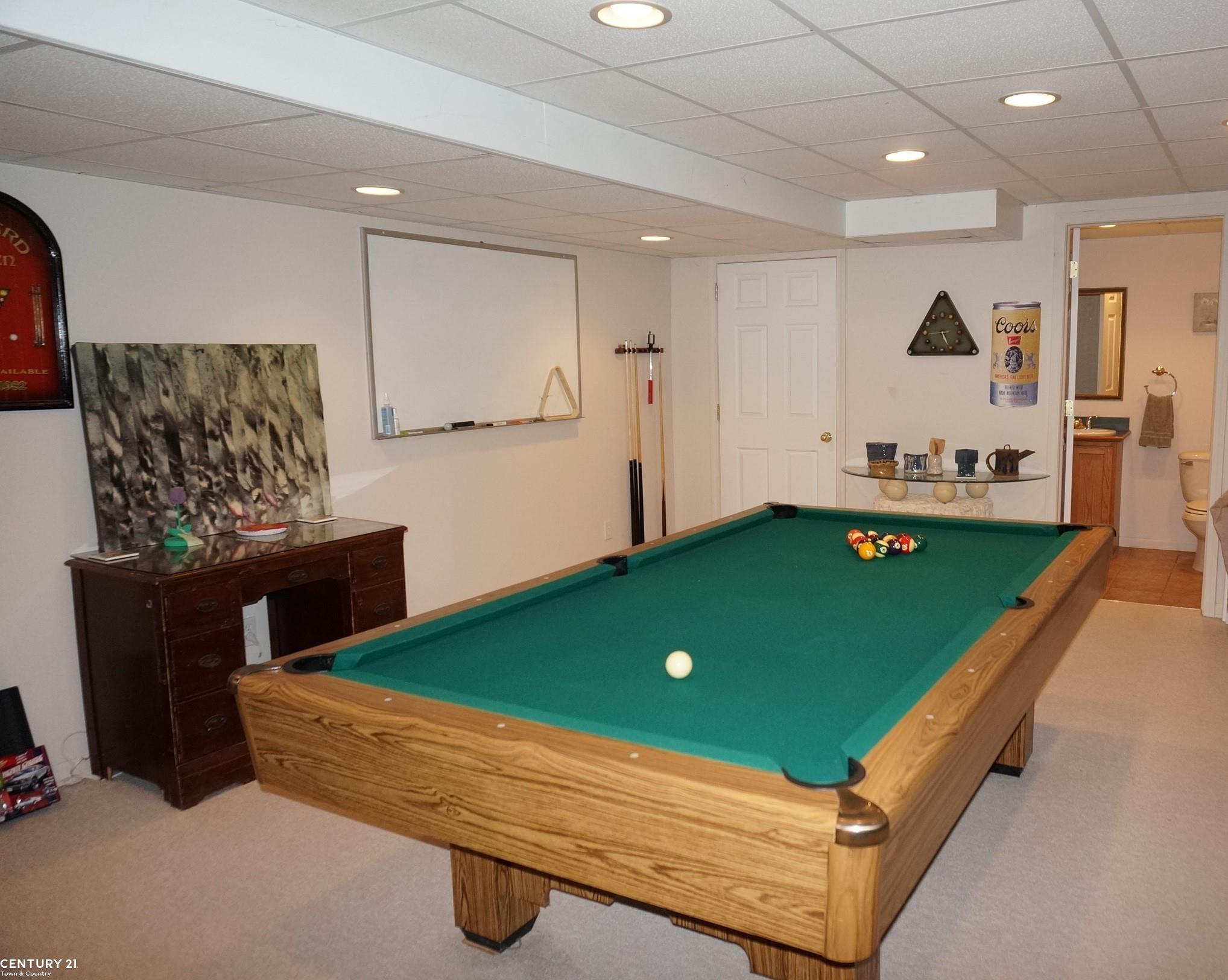 Macomb Twp, Michigan, 48044, United States, 4 Bedrooms Bedrooms, ,4 BathroomsBathrooms,Residential,For Sale,1894299
