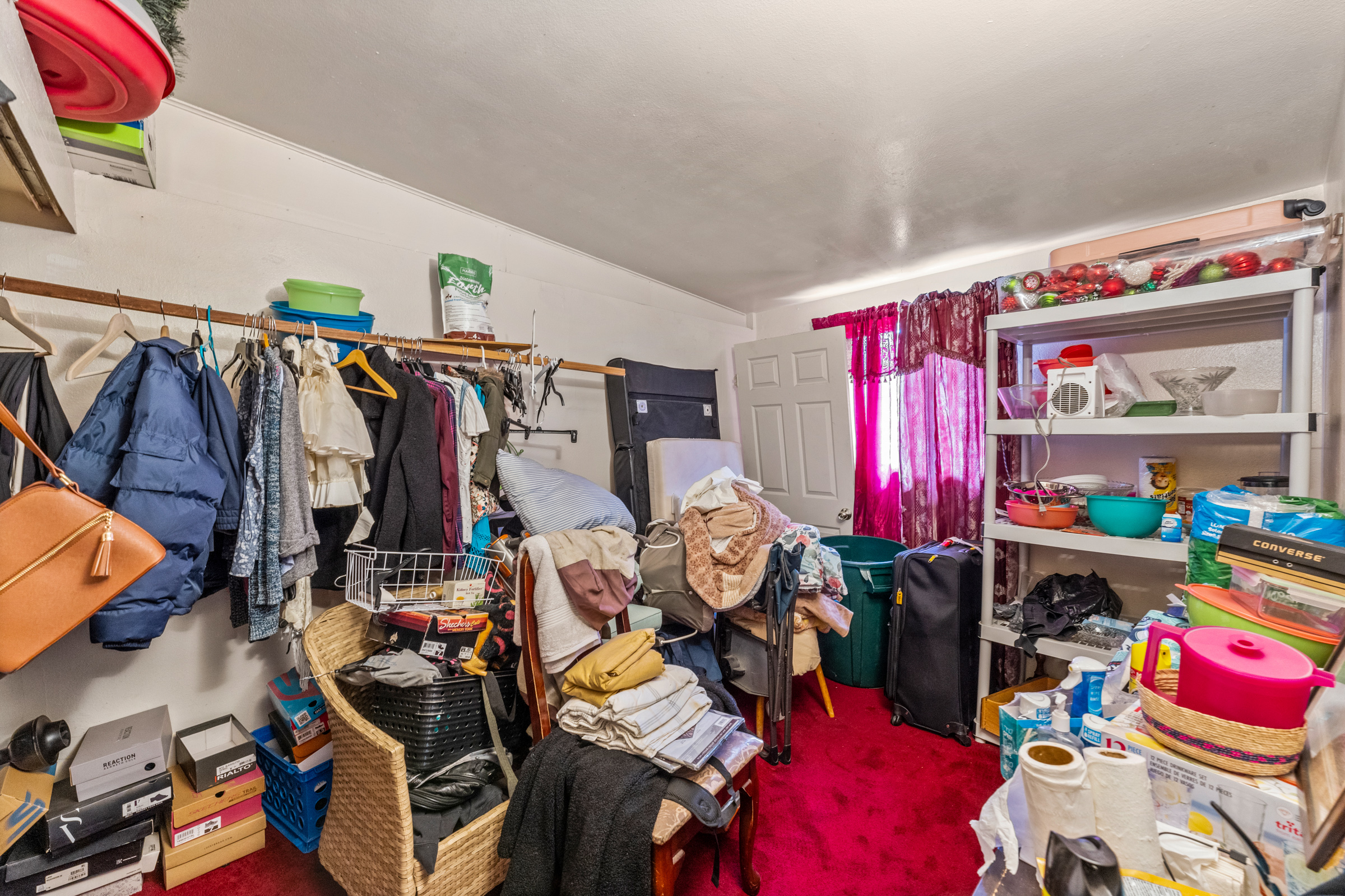 Rialto, California, 92376, United States, 4 Bedrooms Bedrooms, ,2 BathroomsBathrooms,Residential,For Sale,1973663