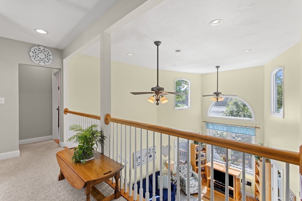 Methuen, Massachusetts, 01844, United States, 3 Bedrooms Bedrooms, ,2 BathroomsBathrooms,Residential,For Sale,1981346