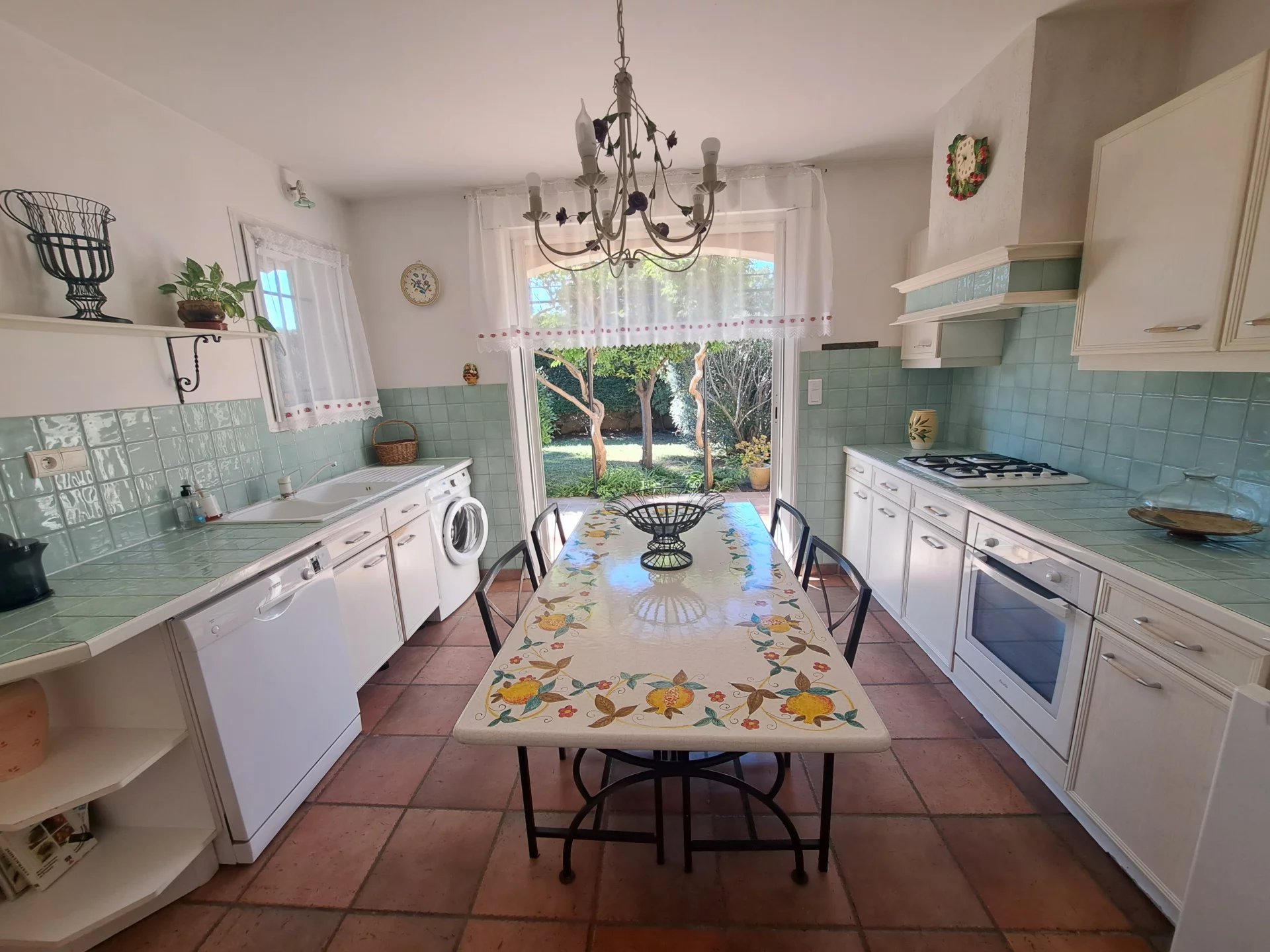 Carqueiranne, Provence-Alpes-Côte d’Azur, 83320, FR, 3 Bedrooms Bedrooms, ,2 BathroomsBathrooms,Residential,For Sale,1623746
