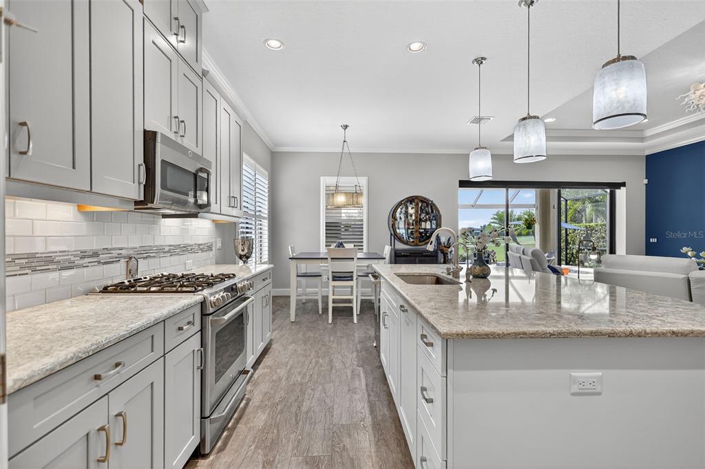 Bradenton, Florida, 34211, United States, 2 Bedrooms Bedrooms, ,3 BathroomsBathrooms,Residential,For Sale,1992091