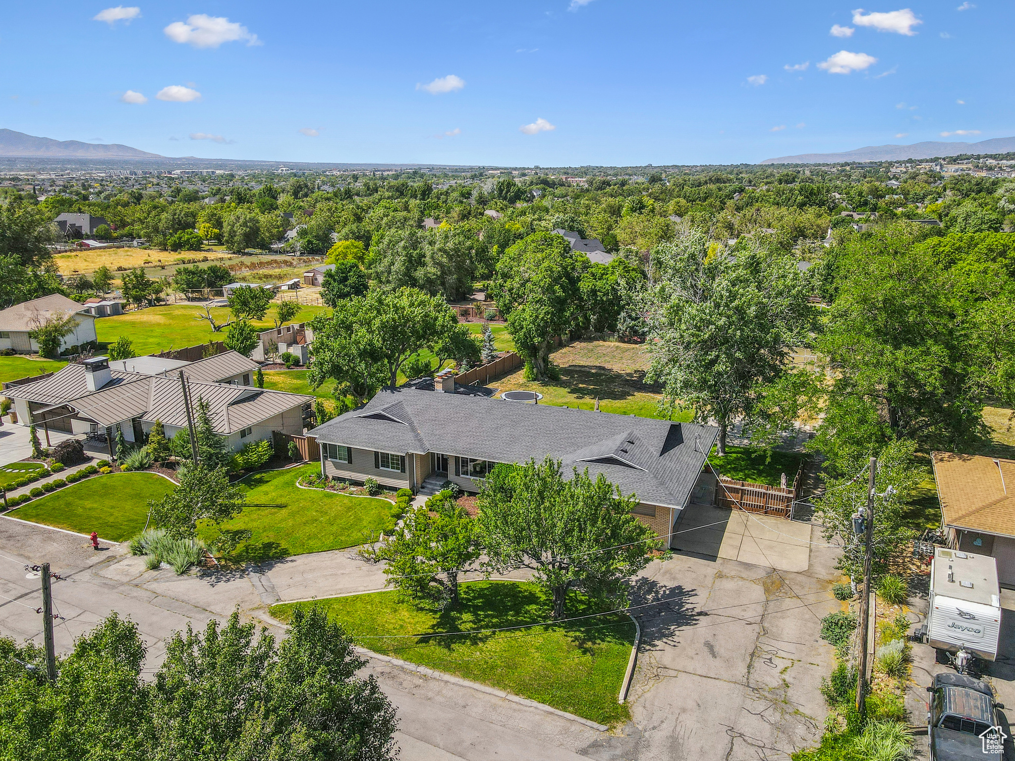 Draper, Utah, 84020, United States, 6 Bedrooms Bedrooms, ,4 BathroomsBathrooms,Residential,For Sale,1848551