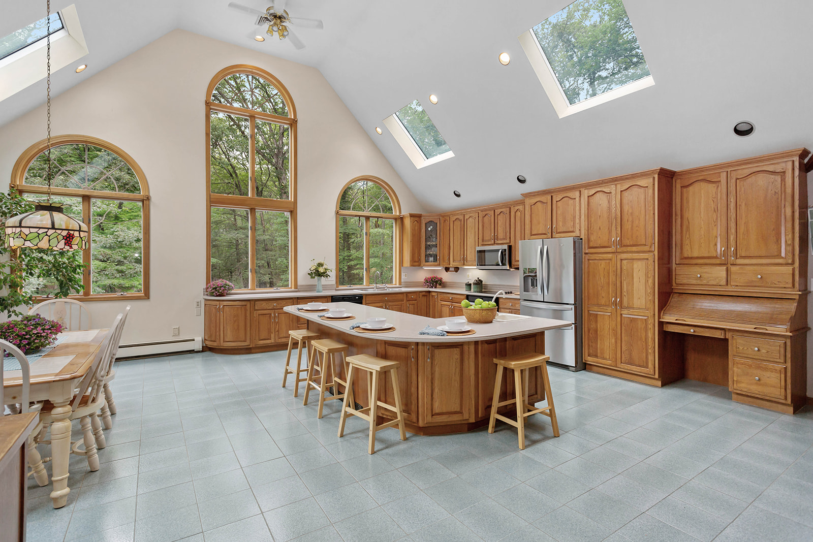 Ringwood, New Jersey, 07456, United States, 7 Bedrooms Bedrooms, ,4 BathroomsBathrooms,Residential,For Sale,1943457