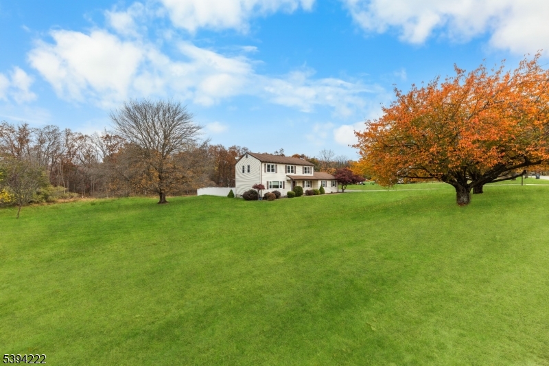 Readington Twp., New Jersey, 08889, United States, 4 Bedrooms Bedrooms, ,3 BathroomsBathrooms,Residential,For Sale,1989710