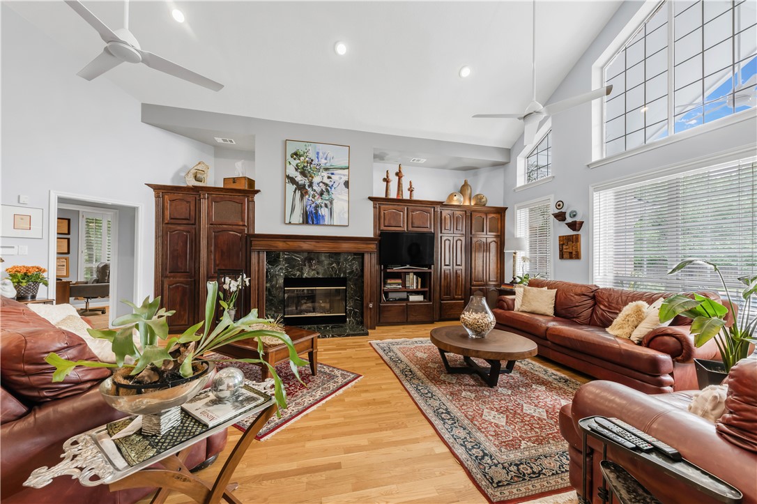 College Station, Texas, 77845, United States, 4 Bedrooms Bedrooms, ,4 BathroomsBathrooms,Residential,For Sale,1935327