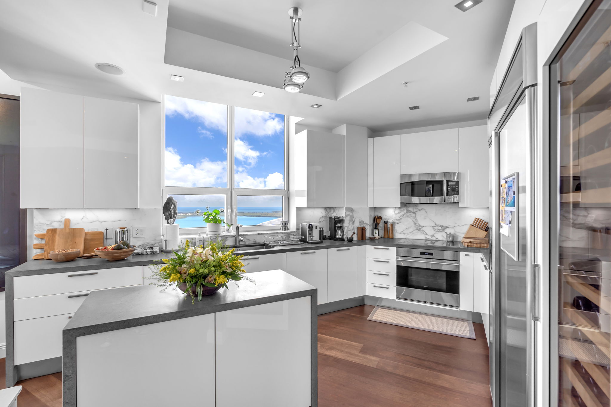  848 Brickell Key Drive LPH4401, Miami, FL, 33131 - 物件實景