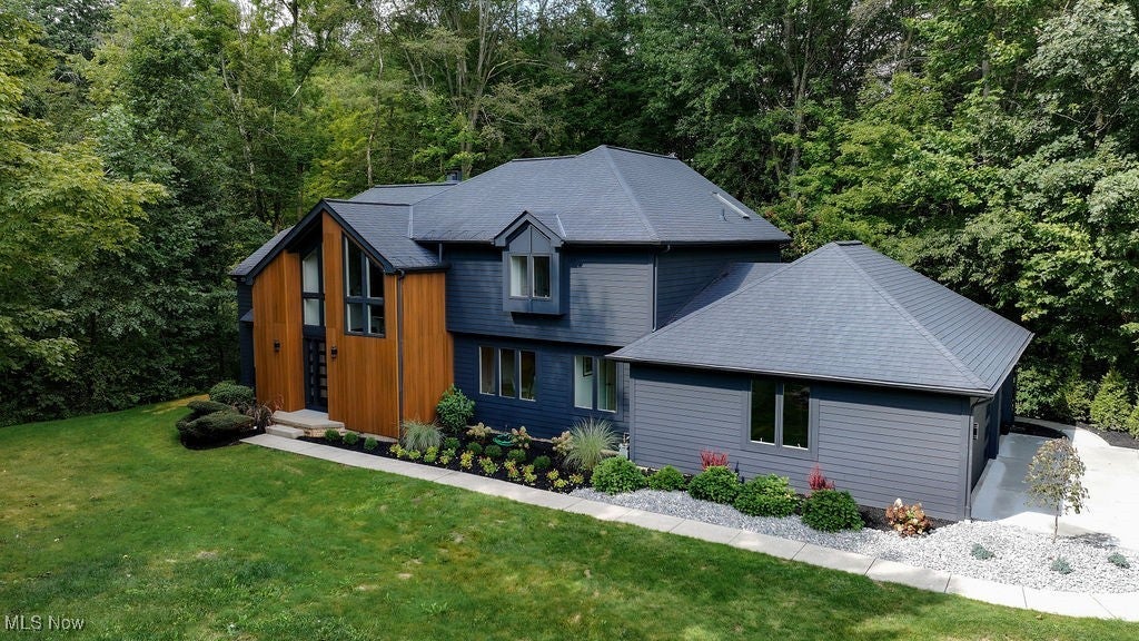 Chagrin Falls, Ohio, 44023, United States, 4 Bedrooms Bedrooms, ,4 BathroomsBathrooms,Residential,For Sale,1930010