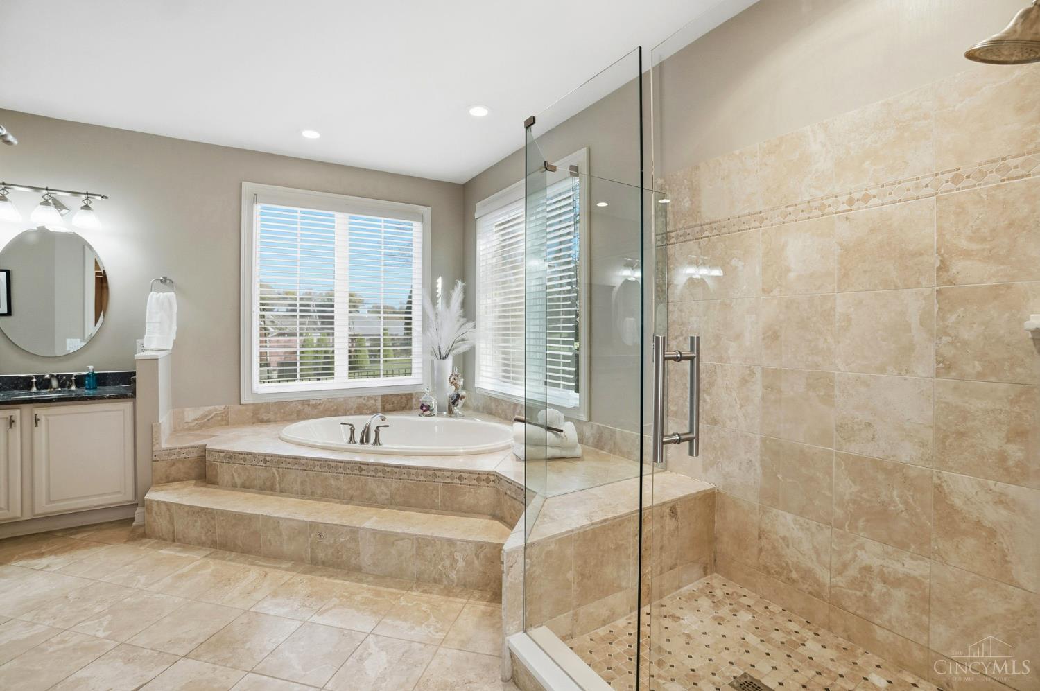 Hamilton Twp, Ohio, 45039, United States, 3 Bedrooms Bedrooms, ,3 BathroomsBathrooms,Residential,For Sale,1987530