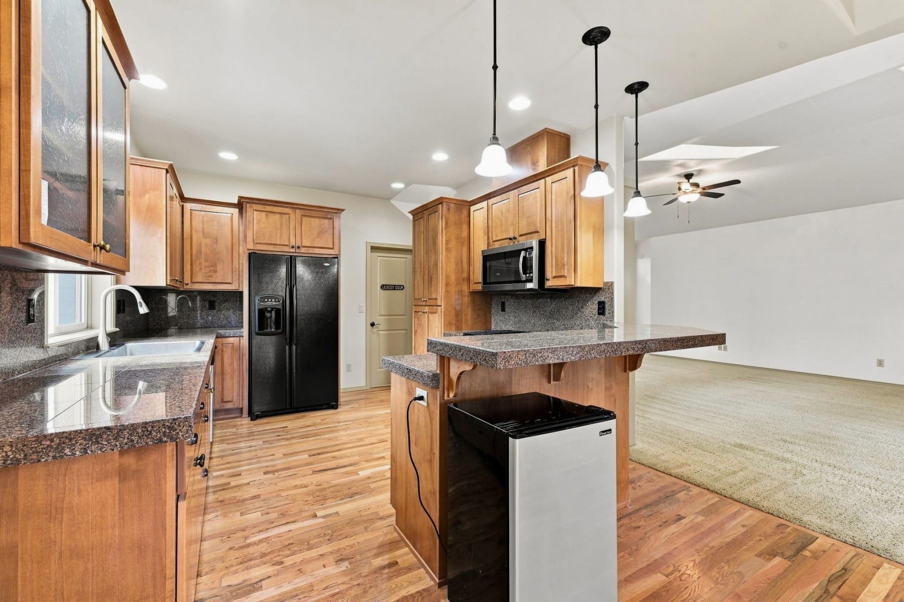  2234 SE Pilatus Lane Bend, OR 97702 - 物件實景