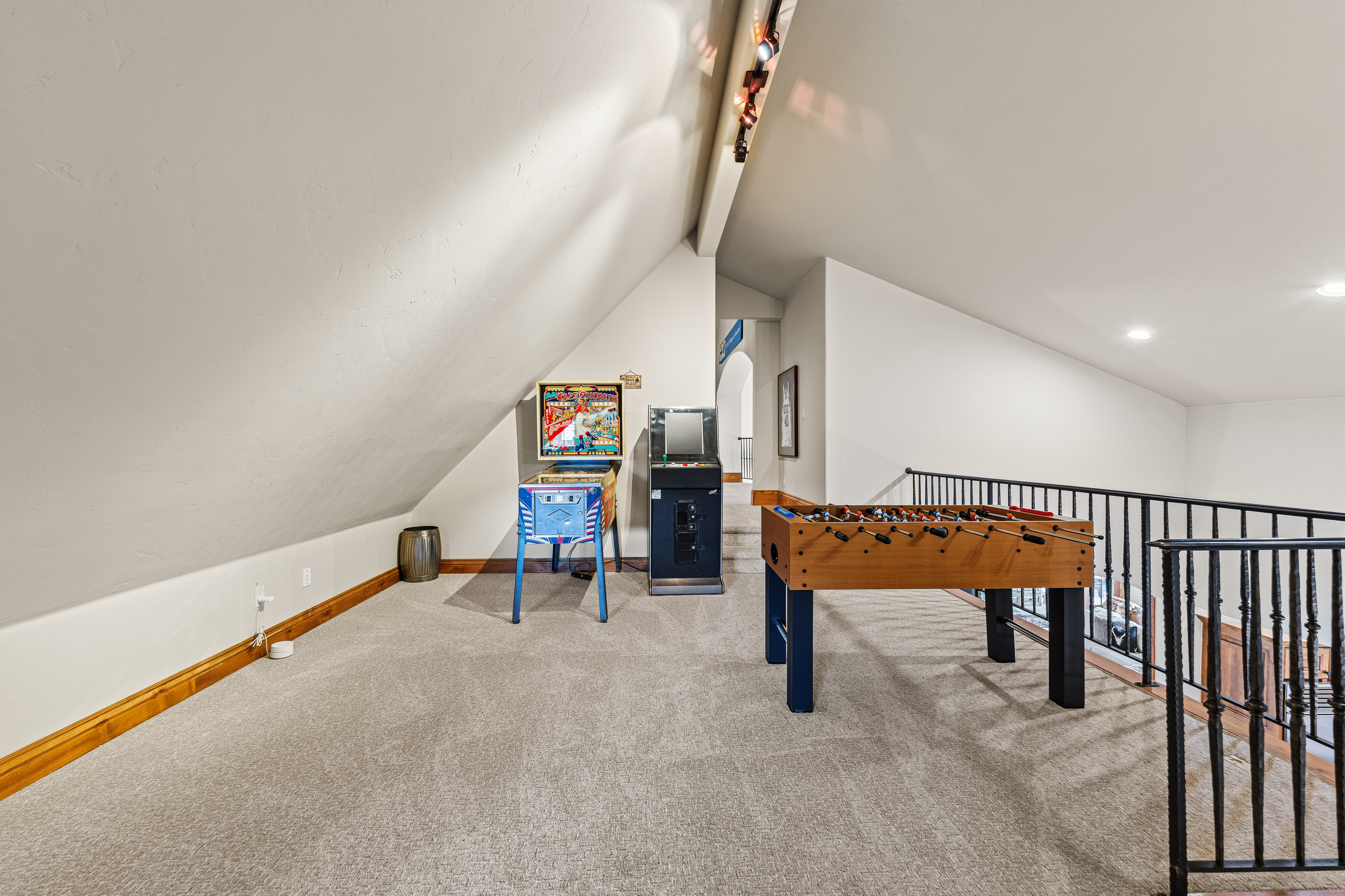  Exceptional Mountain Estate Offering Breathtaking Views - 物件實景
