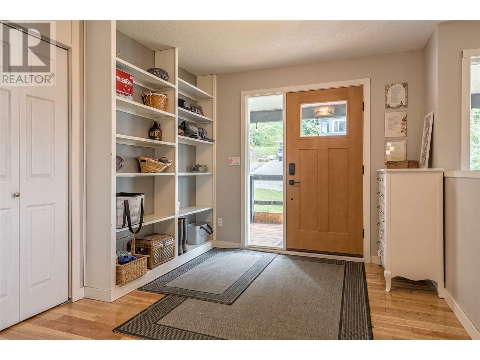SPALLUMCHEEN, British Columbia, V4Y 0S6, CA, 3 Bedrooms Bedrooms, ,3 BathroomsBathrooms,Residential,For Sale,1874999