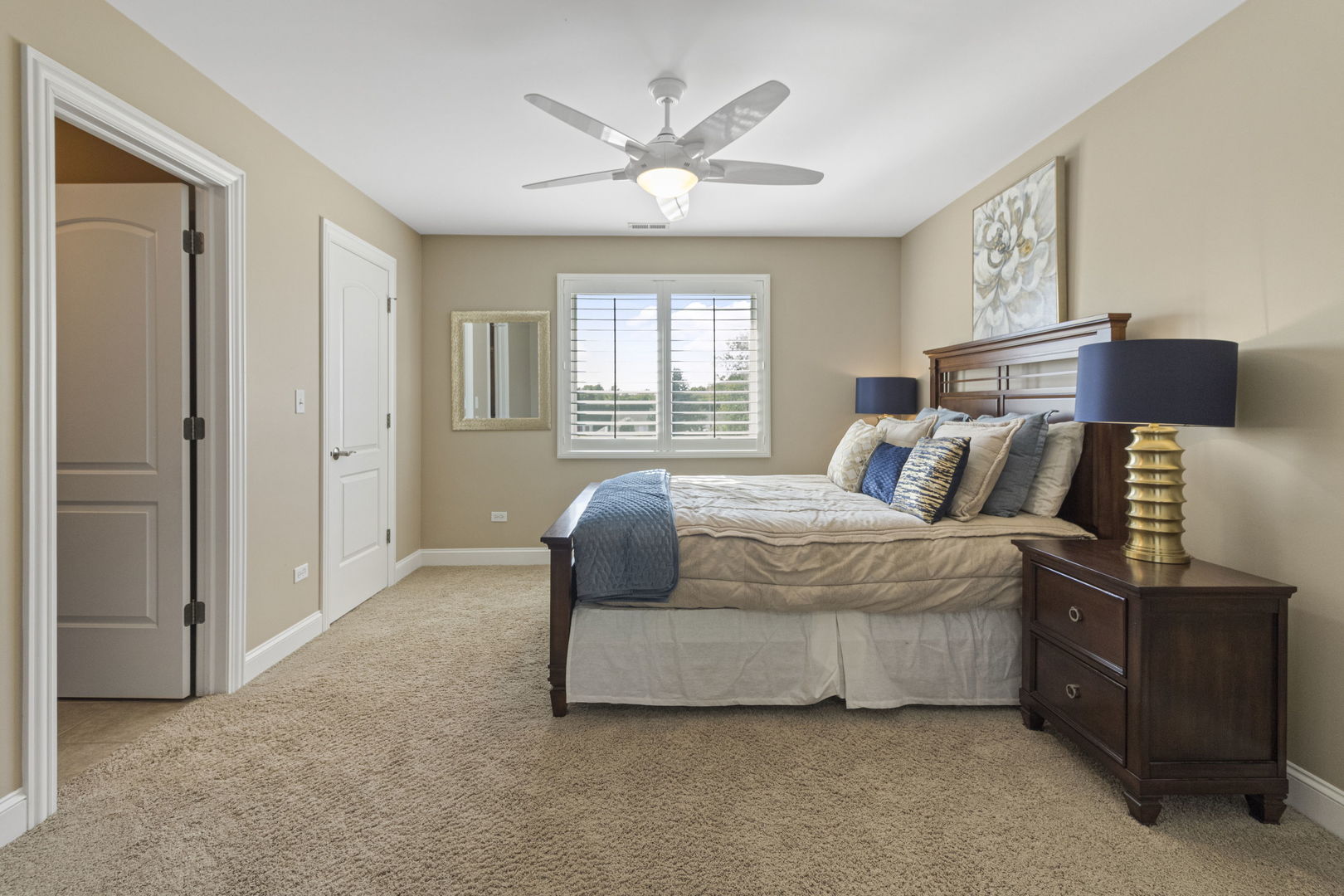 Shorewood, Illinois, 60404, United States, 4 Bedrooms Bedrooms, ,6 BathroomsBathrooms,Residential,For Sale,1933443