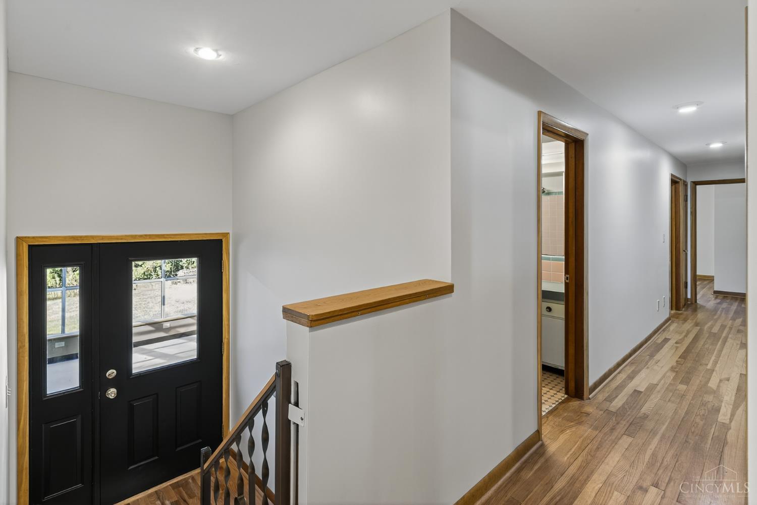 Madeira, Ohio, 45243, United States, 3 Bedrooms Bedrooms, ,2 BathroomsBathrooms,Residential,For Sale,1971231