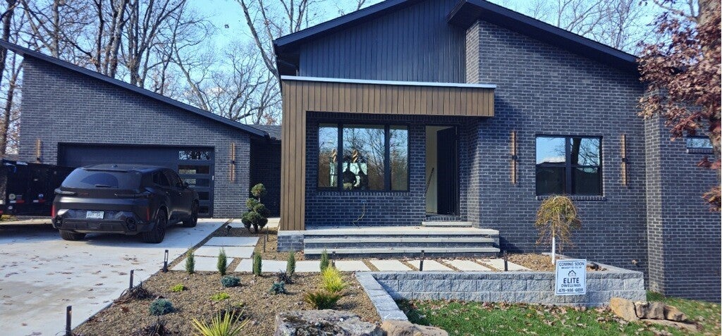 Bella Vista, Arkansas, 72714, United States, 2 Bedrooms Bedrooms, ,2 BathroomsBathrooms,Residential,For Sale,1997374