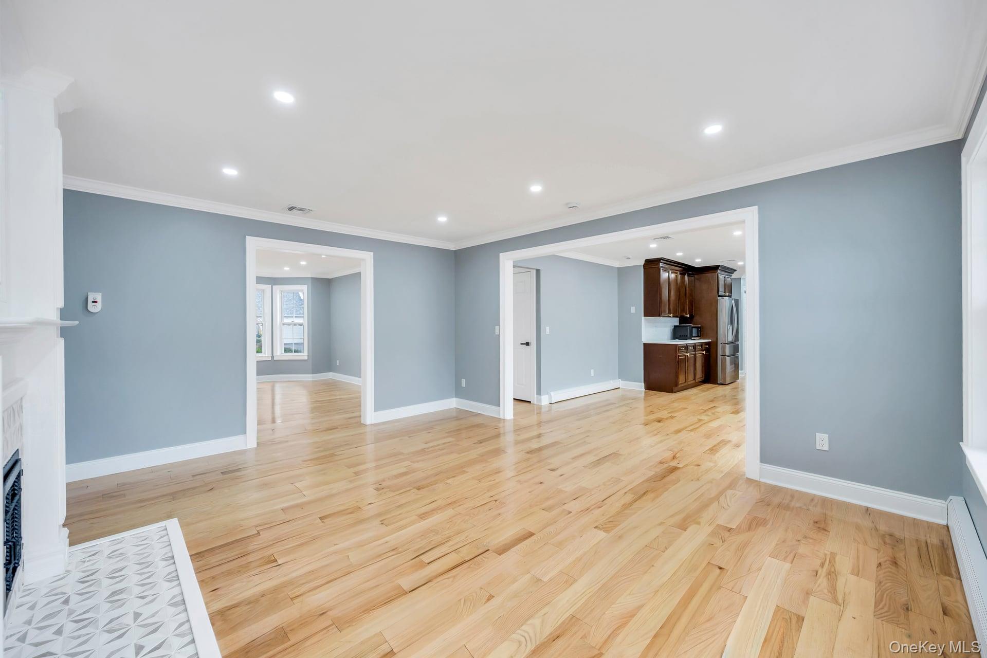 Selden, New York, 11784, United States, 4 Bedrooms Bedrooms, ,3 BathroomsBathrooms,Residential,For Sale,1990980