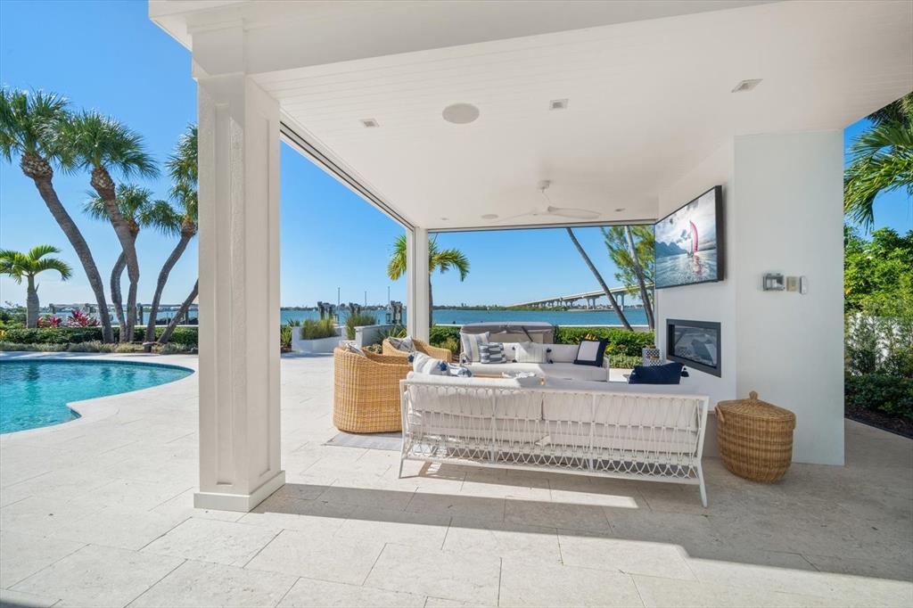 Largo, Florida, 33770, United States, 3 Bedrooms Bedrooms, ,4 BathroomsBathrooms,Residential,For Sale,1989168