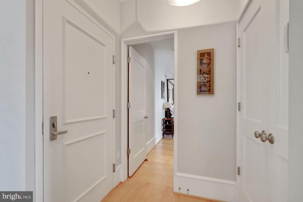 Washington, District of Columbia, 20009, United States, 3 Bedrooms Bedrooms, ,3 BathroomsBathrooms,Residential,For Sale,1987396