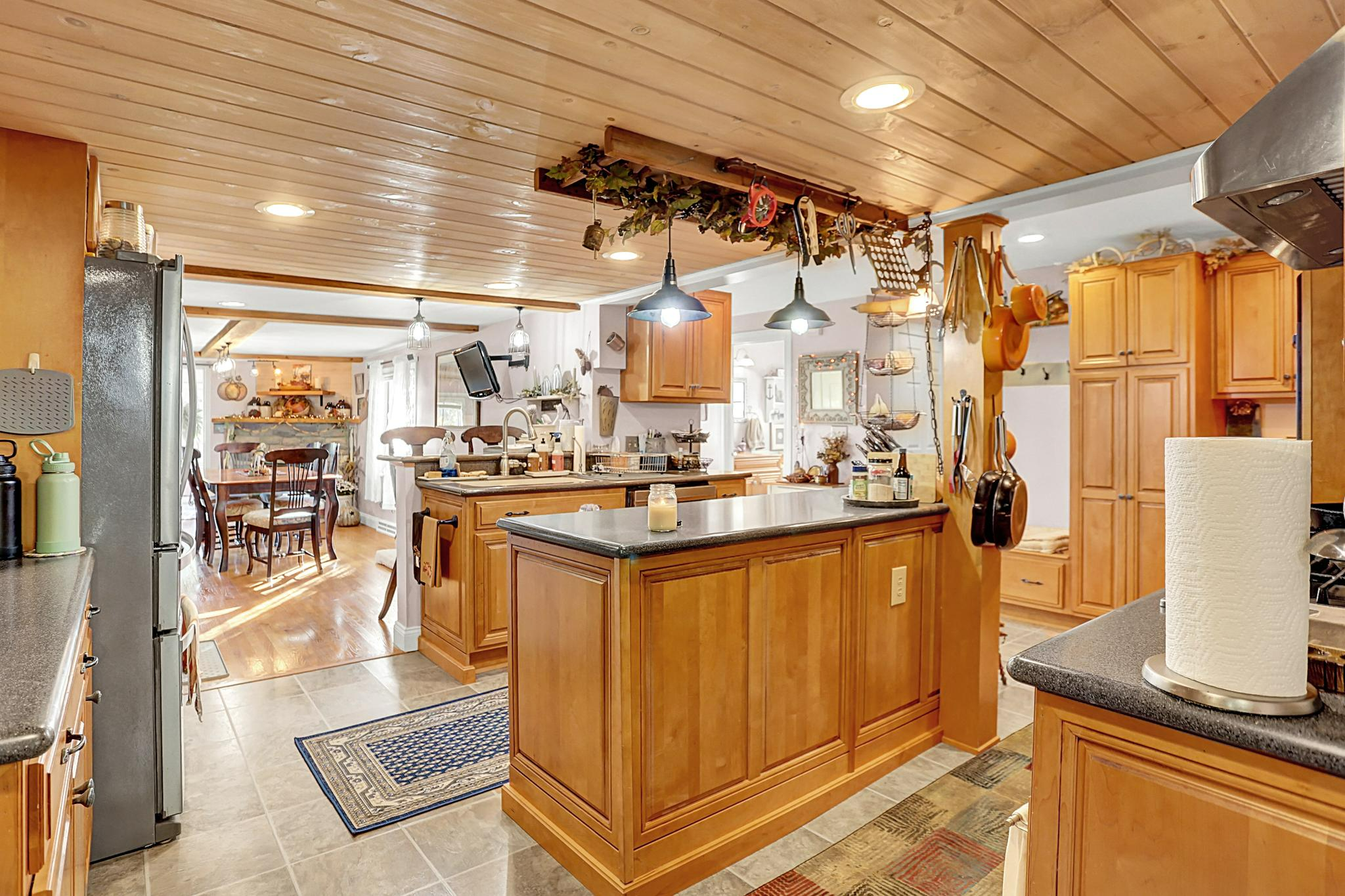 Thompsontown, Pennsylvania, 17094, United States, 4 Bedrooms Bedrooms, ,3 BathroomsBathrooms,Residential,For Sale,1981637