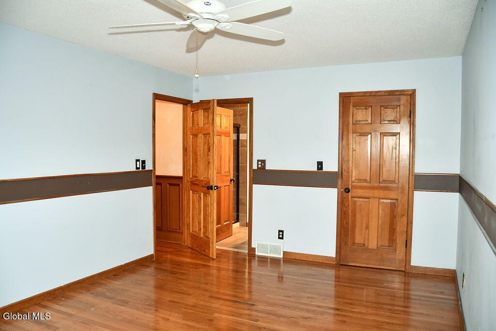 Colonie, New York, 12047, United States, 4 Bedrooms Bedrooms, ,3 BathroomsBathrooms,Residential,For Sale,1991402