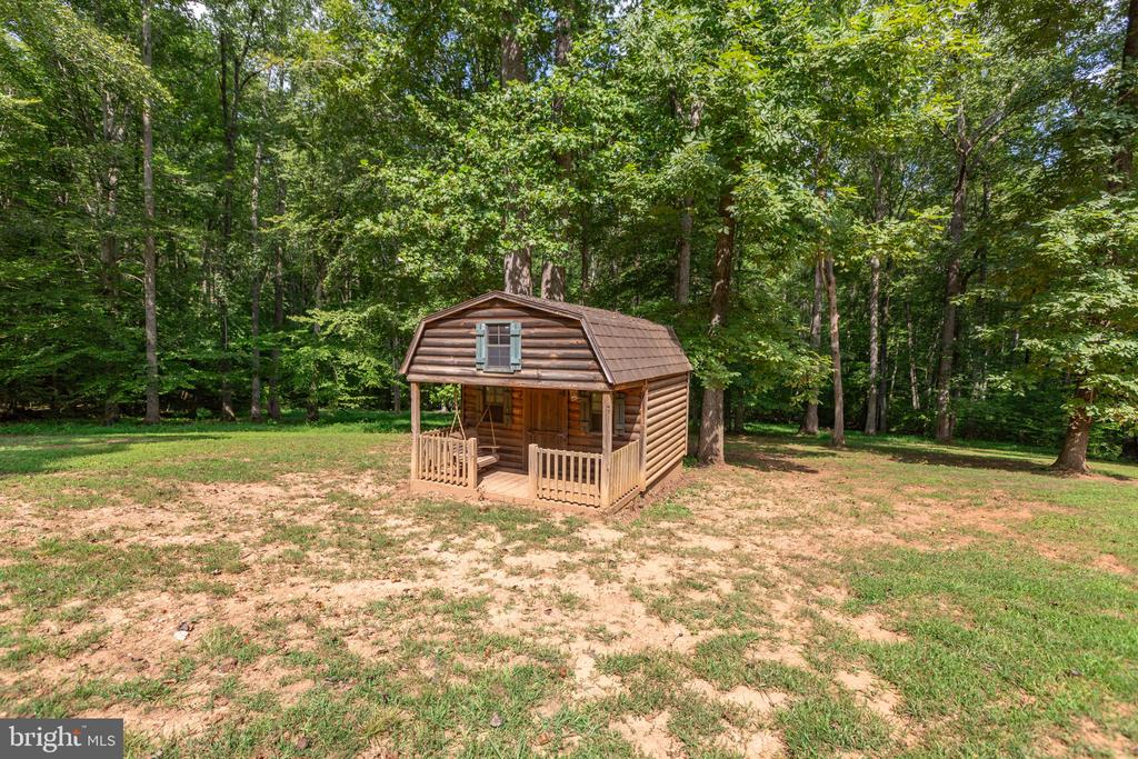 Fredericksburg, Virginia, 22406, United States, 4 Bedrooms Bedrooms, ,3 BathroomsBathrooms,Residential,For Sale,1914060