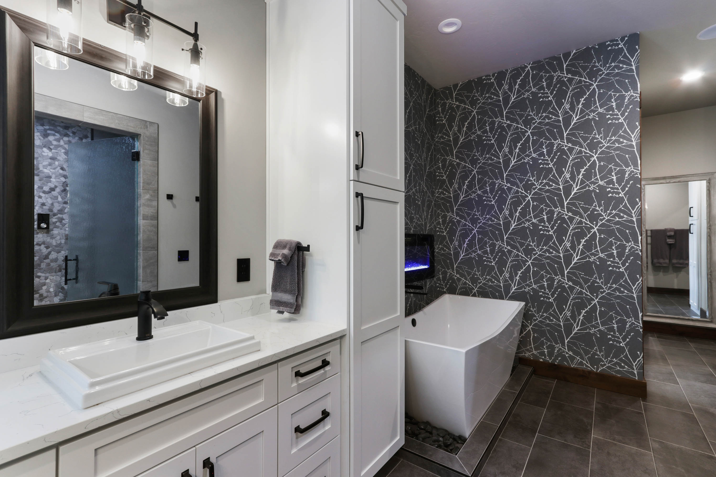 Sandpoint, Idaho, 83864, United States, 6 Bedrooms Bedrooms, ,8 BathroomsBathrooms,Residential,For Sale,1975419