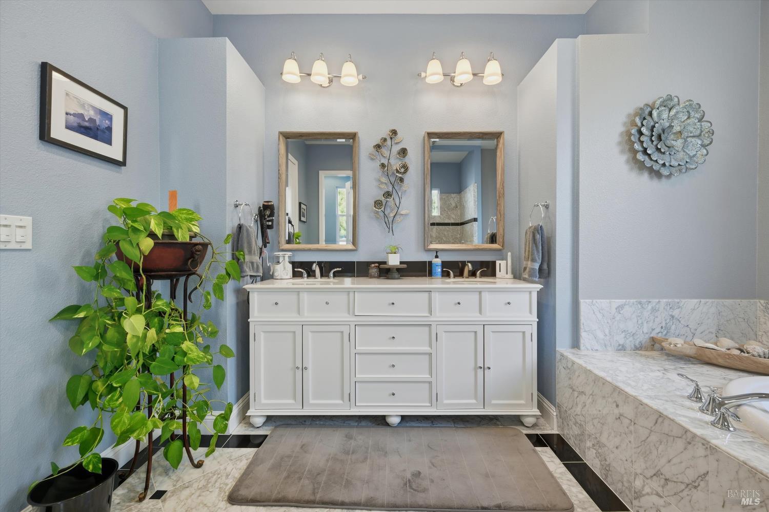 Hidden Valley Lake, California, 95467, United States, 3 Bedrooms Bedrooms, ,4 BathroomsBathrooms,Residential,For Sale,1976918