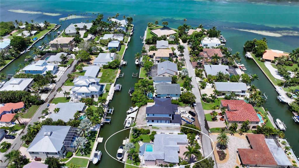 Longboat Key, Florida, 34228, United States, 3 Bedrooms Bedrooms, ,2 BathroomsBathrooms,Residential,For Sale,1990986