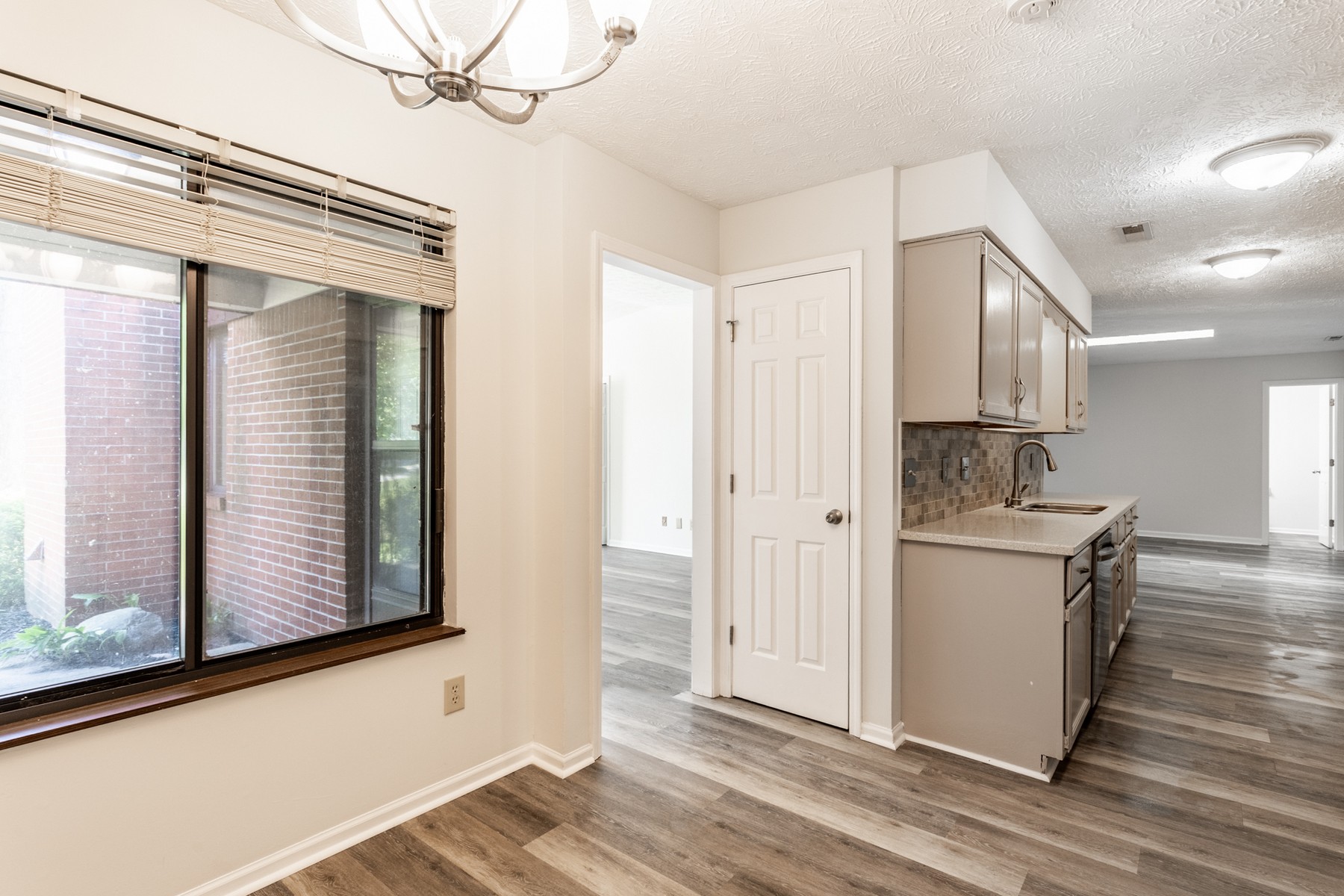  Beautiful Three Bedroom Home in Washington Township - 物件實景