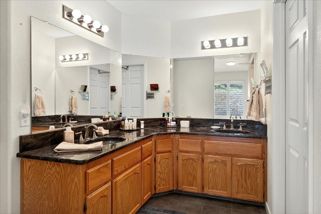 Oakhurst, California, 93644, United States, 4 Bedrooms Bedrooms, ,2 BathroomsBathrooms,Residential,For Sale,1922823