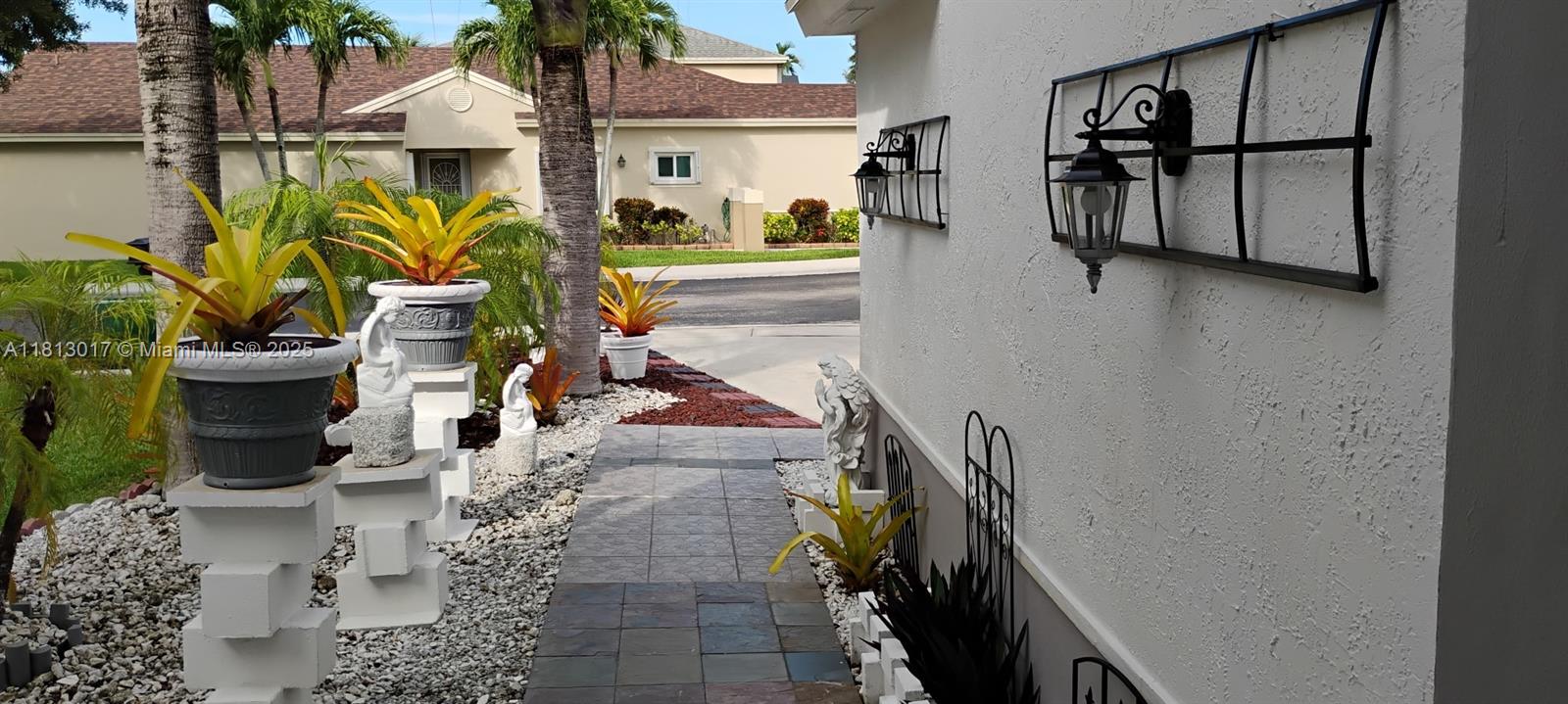 Sunrise, Florida, 33326, United States, 3 Bedrooms Bedrooms, ,3 BathroomsBathrooms,Residential,For Sale,1911653