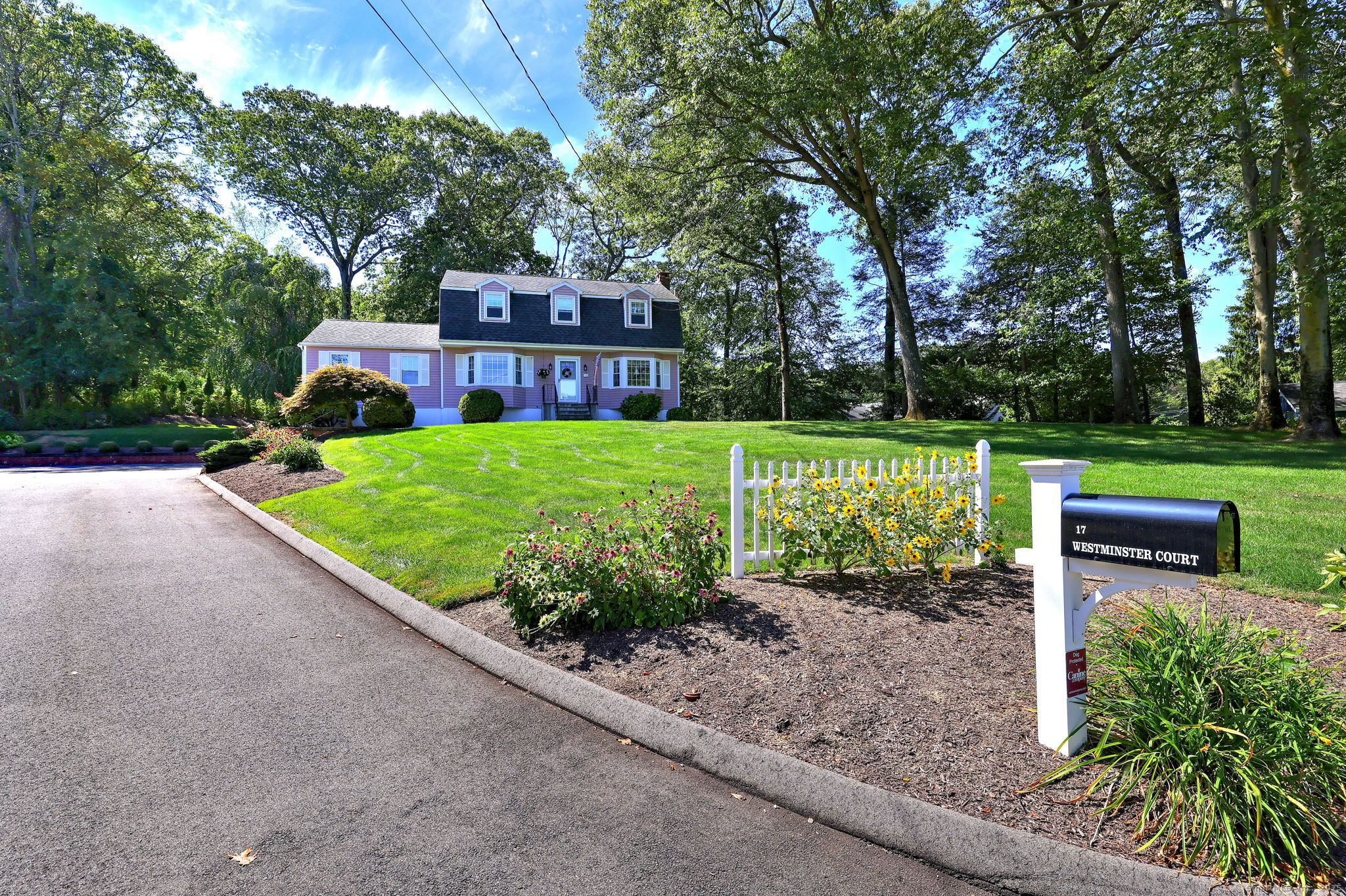 Milford, Connecticut, 06461, United States, 3 Bedrooms Bedrooms, ,3 BathroomsBathrooms,Residential,For Sale,1938642