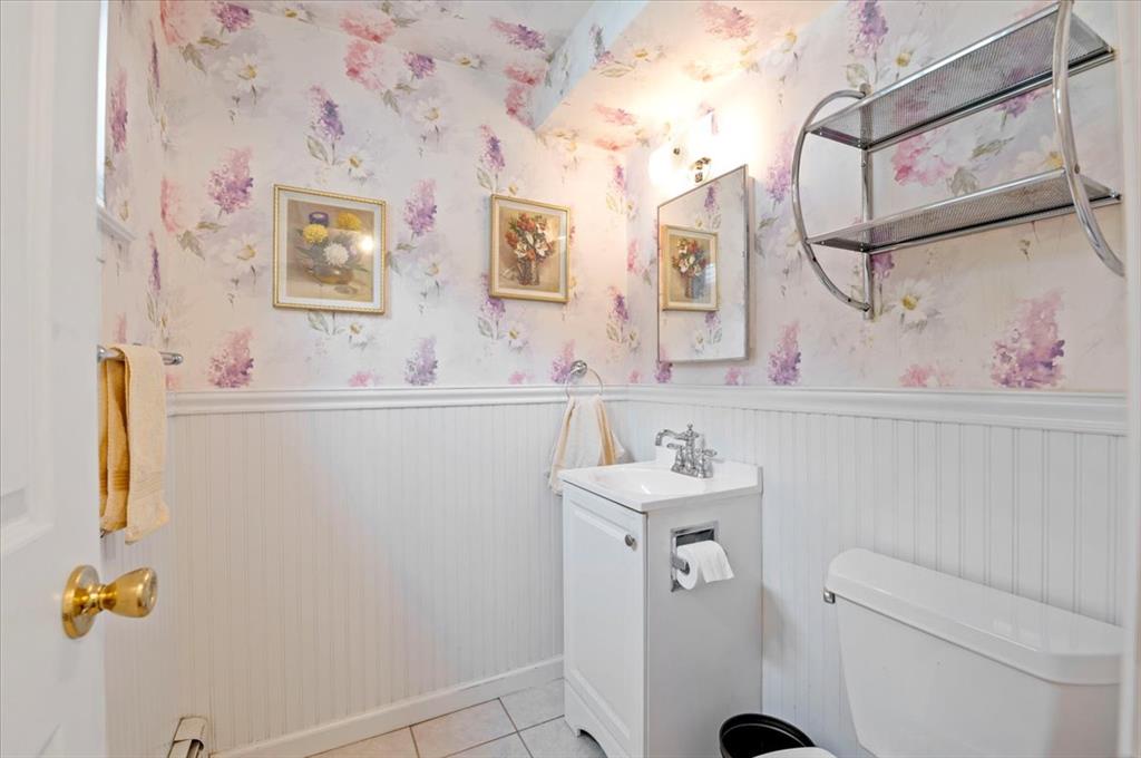 Bellmore, New York, 11710, United States, 5 Bedrooms Bedrooms, ,2 BathroomsBathrooms,Residential,For Sale,1928090