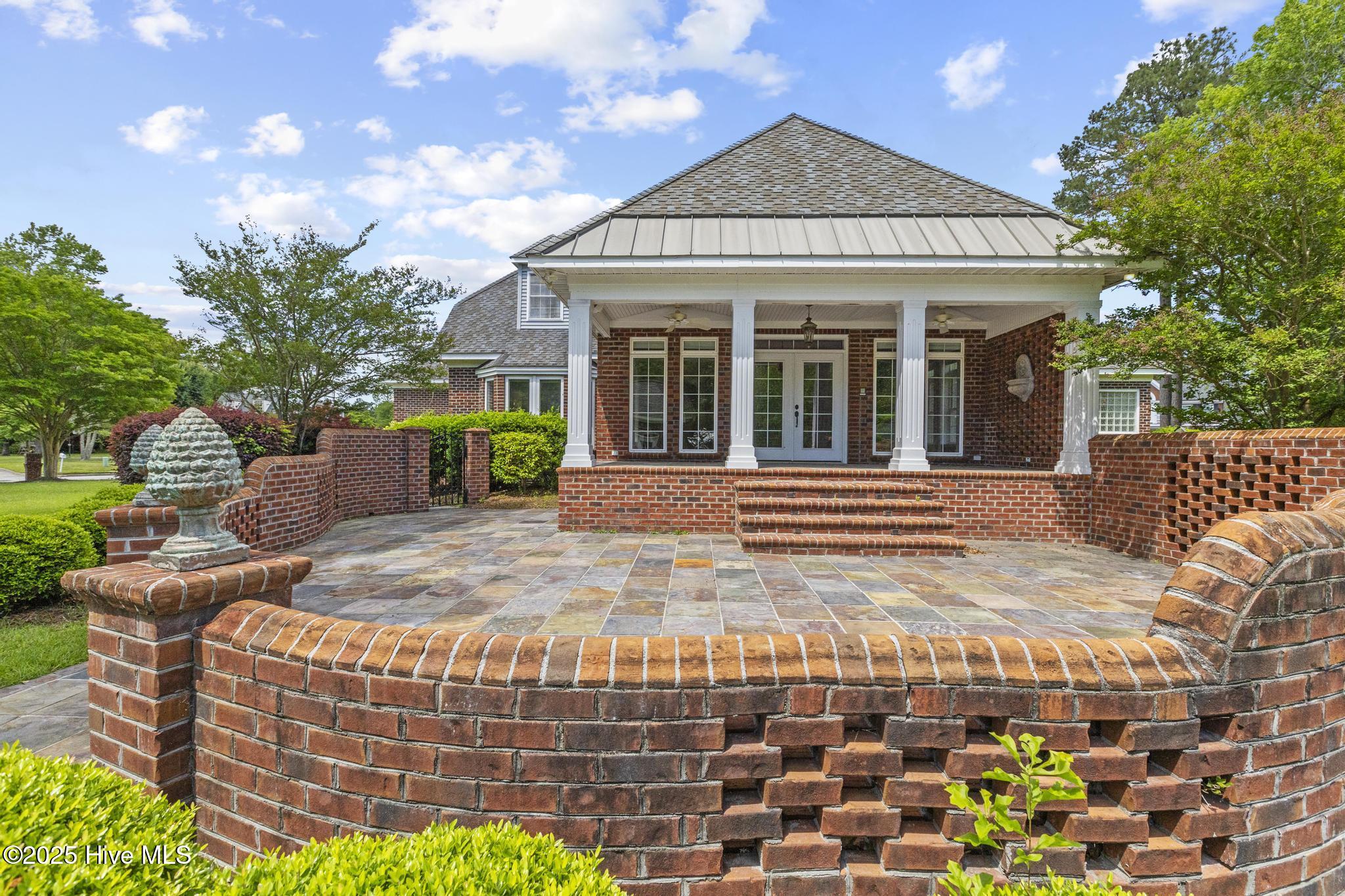 Jacksonville, North Carolina, 28540, United States, 4 Bedrooms Bedrooms, ,5 BathroomsBathrooms,Residential,For Sale,1944565