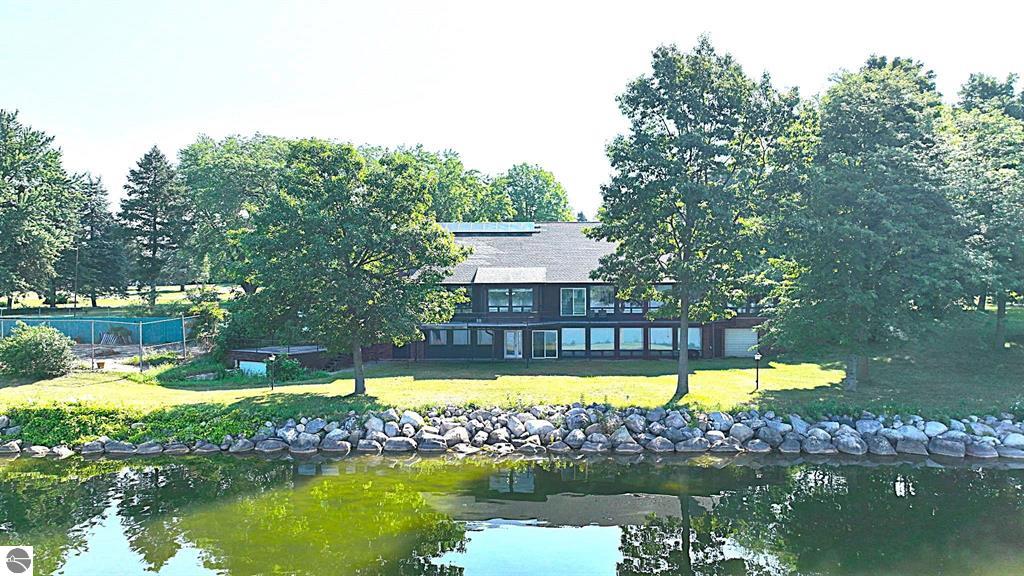 Lake Isabella, Michigan, 48893, United States, 3 Bedrooms Bedrooms, ,6 BathroomsBathrooms,Residential,For Sale,1903716